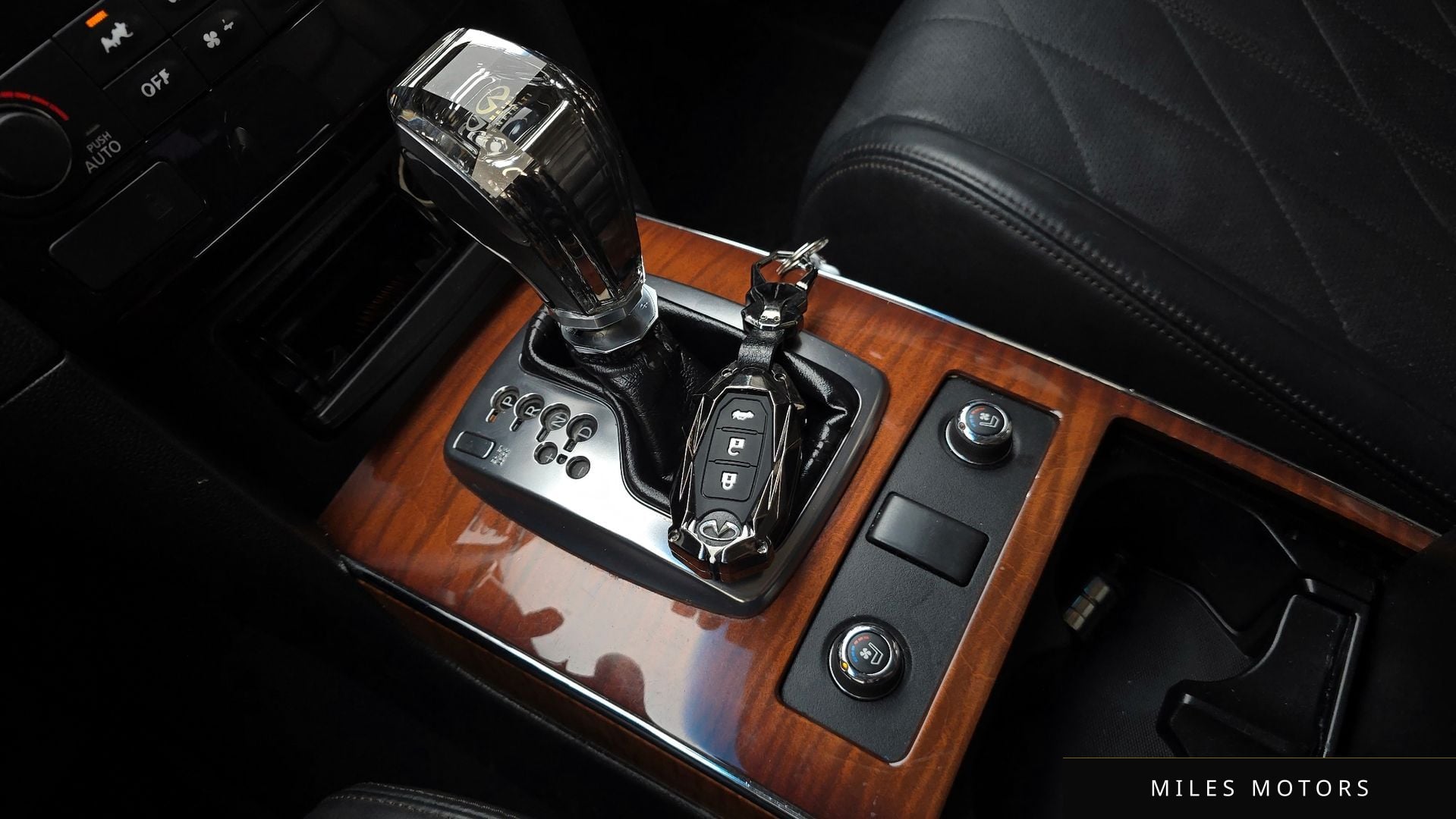 Infiniti FX30d 2012 — миниатюра 9