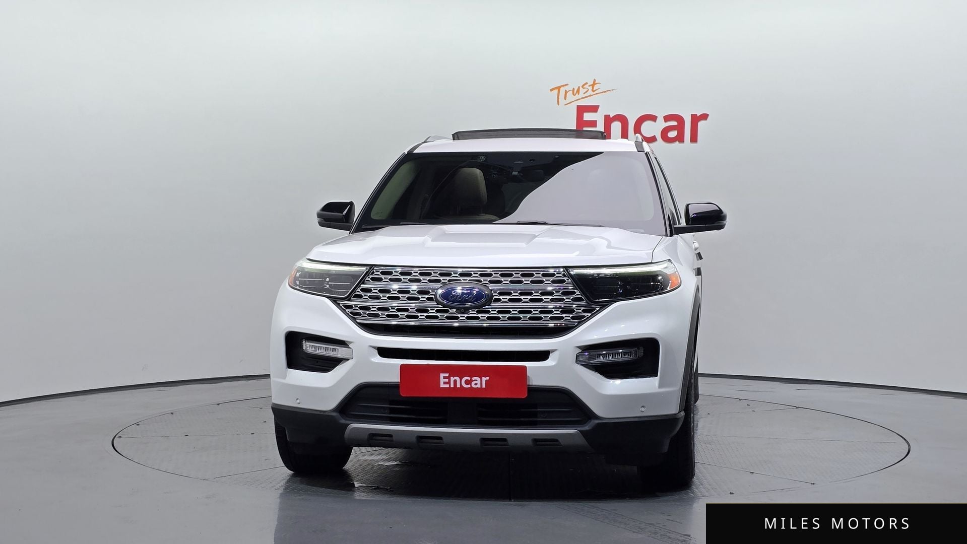 Ford Explorer 2021 — миниатюра 3