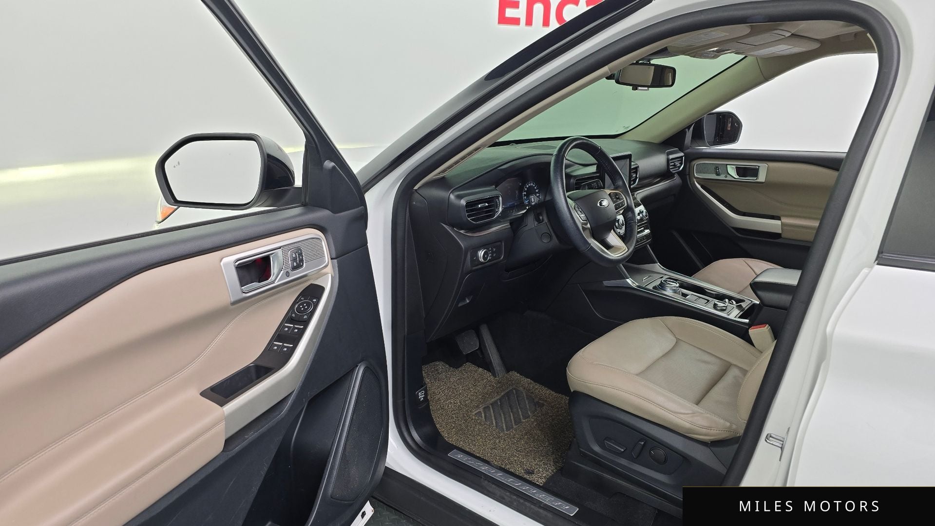 Ford Explorer 2021 — миниатюра 10