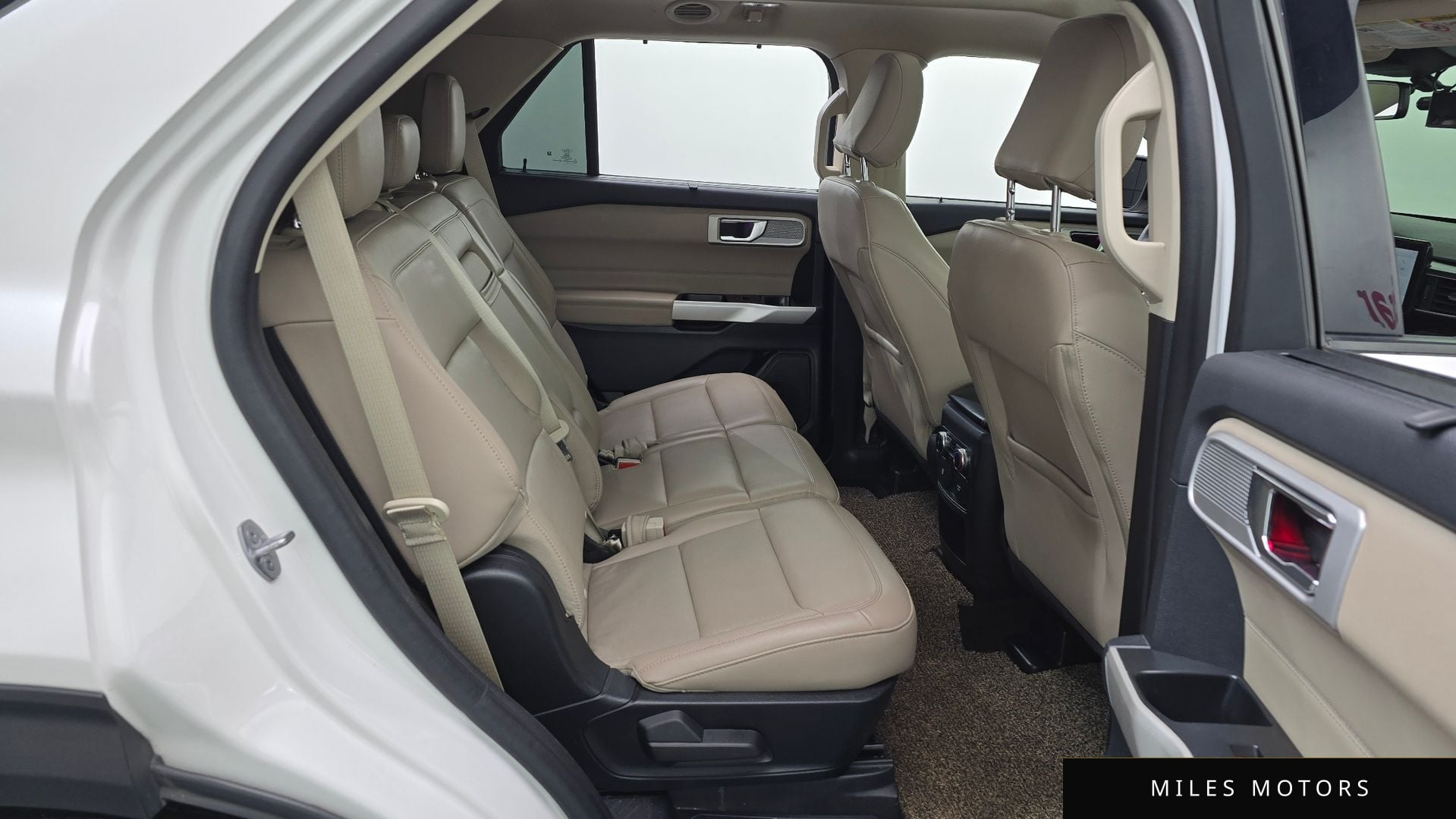 Ford Explorer 2021 — миниатюра 12