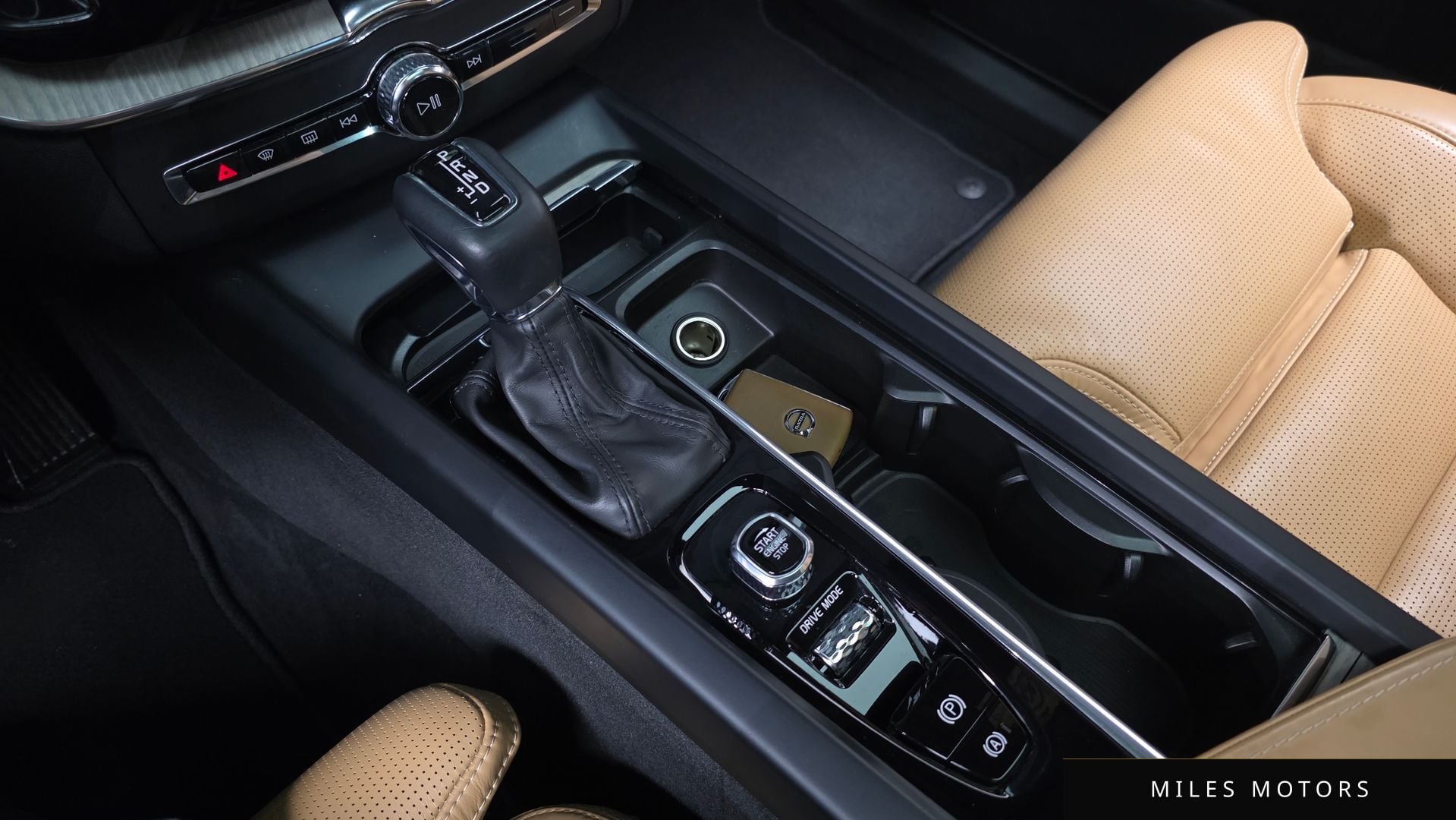 Volvo XC60 2020 — миниатюра 9
