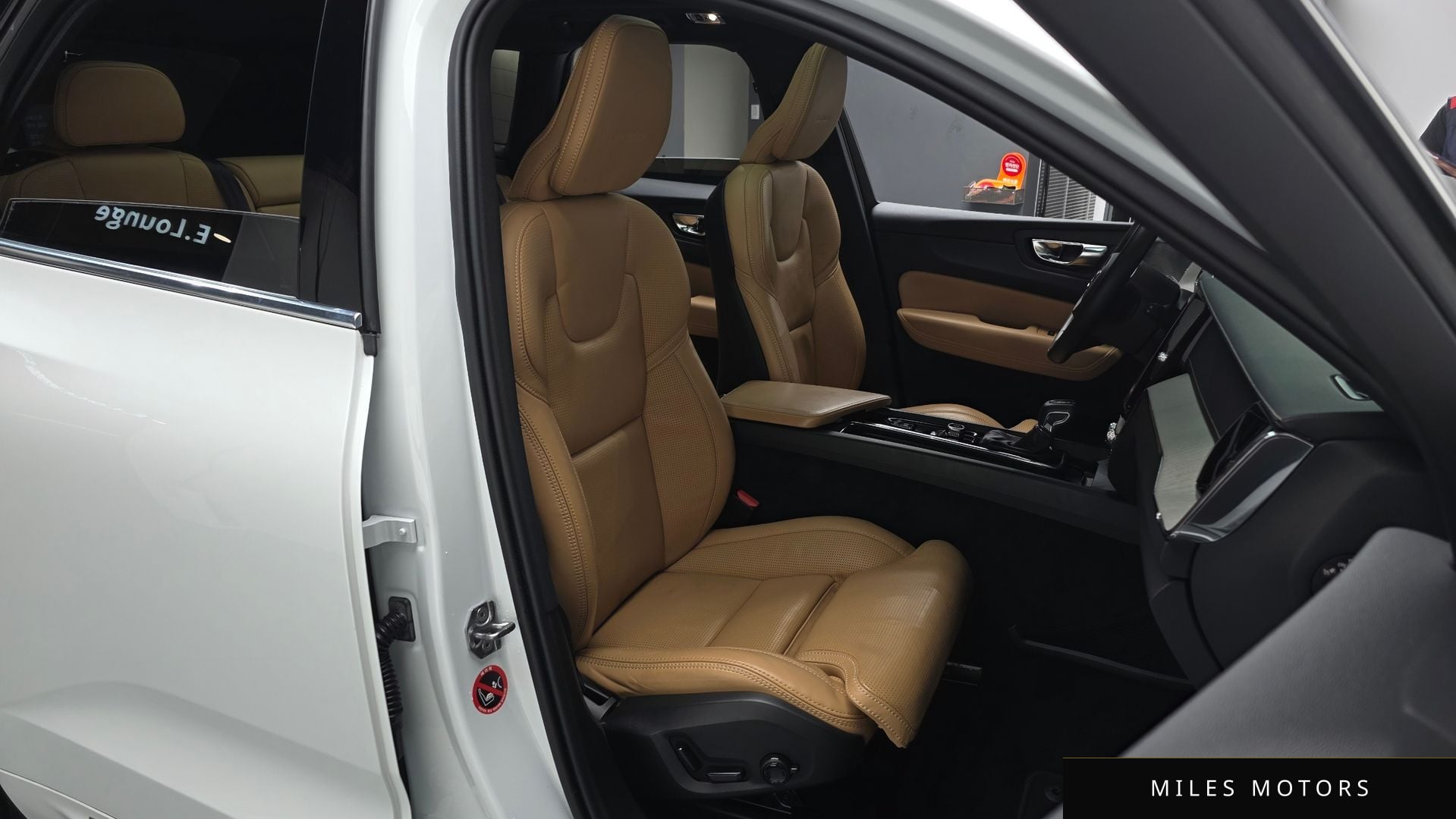 Volvo XC60 2020 — миниатюра 10