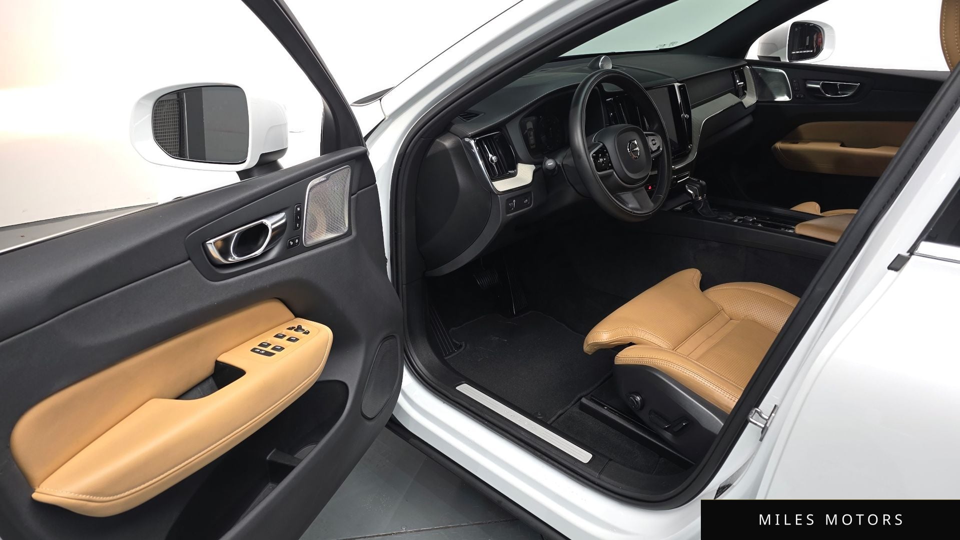 Volvo XC60 2020 — миниатюра 12