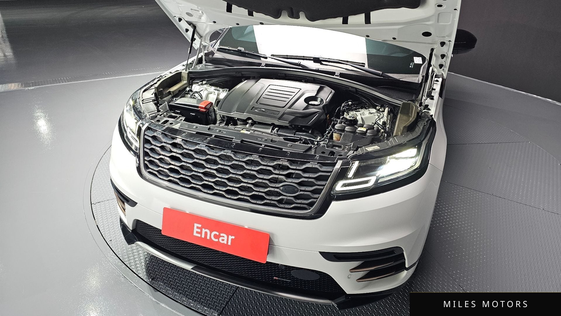Land Rover Range Rover Velar 2023 — миниатюра 6
