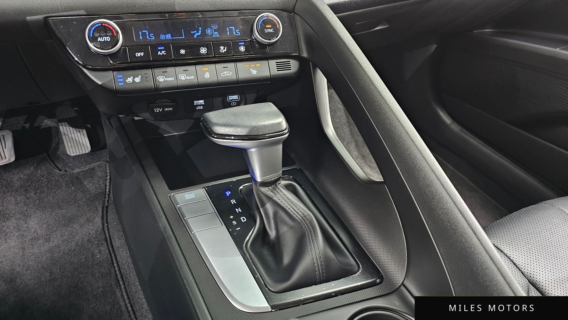 Hyundai AVANTE 2021 — миниатюра 9