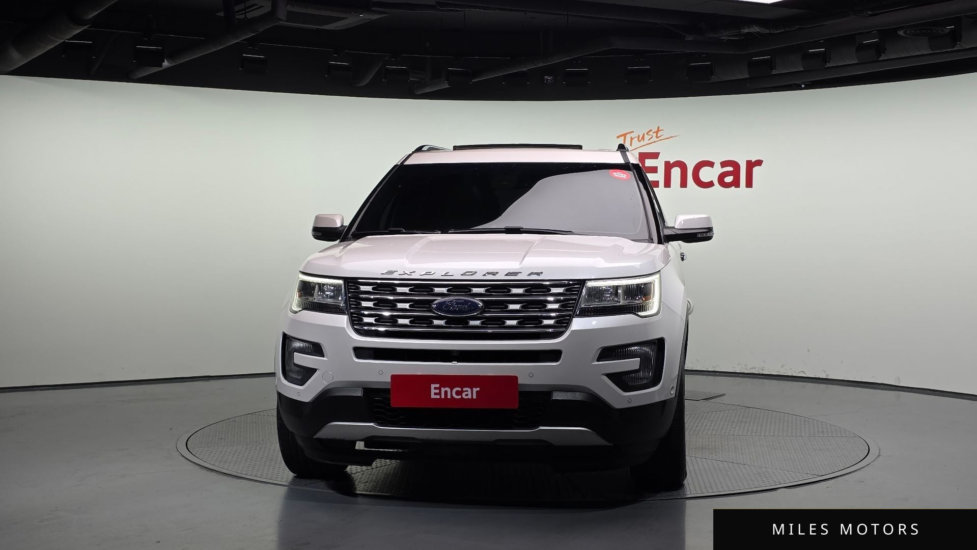 Ford Explorer 2017 — миниатюра 3