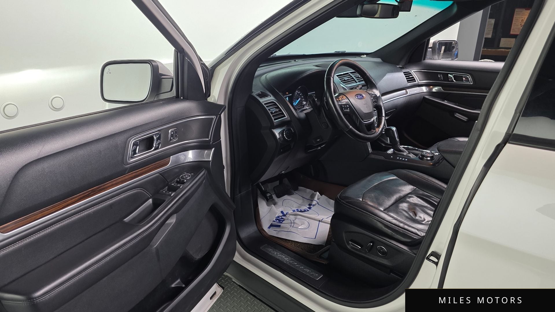 Ford Explorer 2017 — миниатюра 11