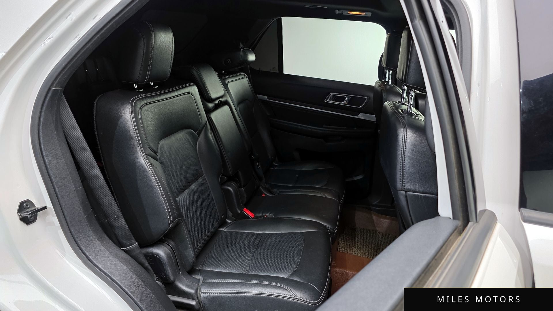 Ford Explorer 2017 — миниатюра 12