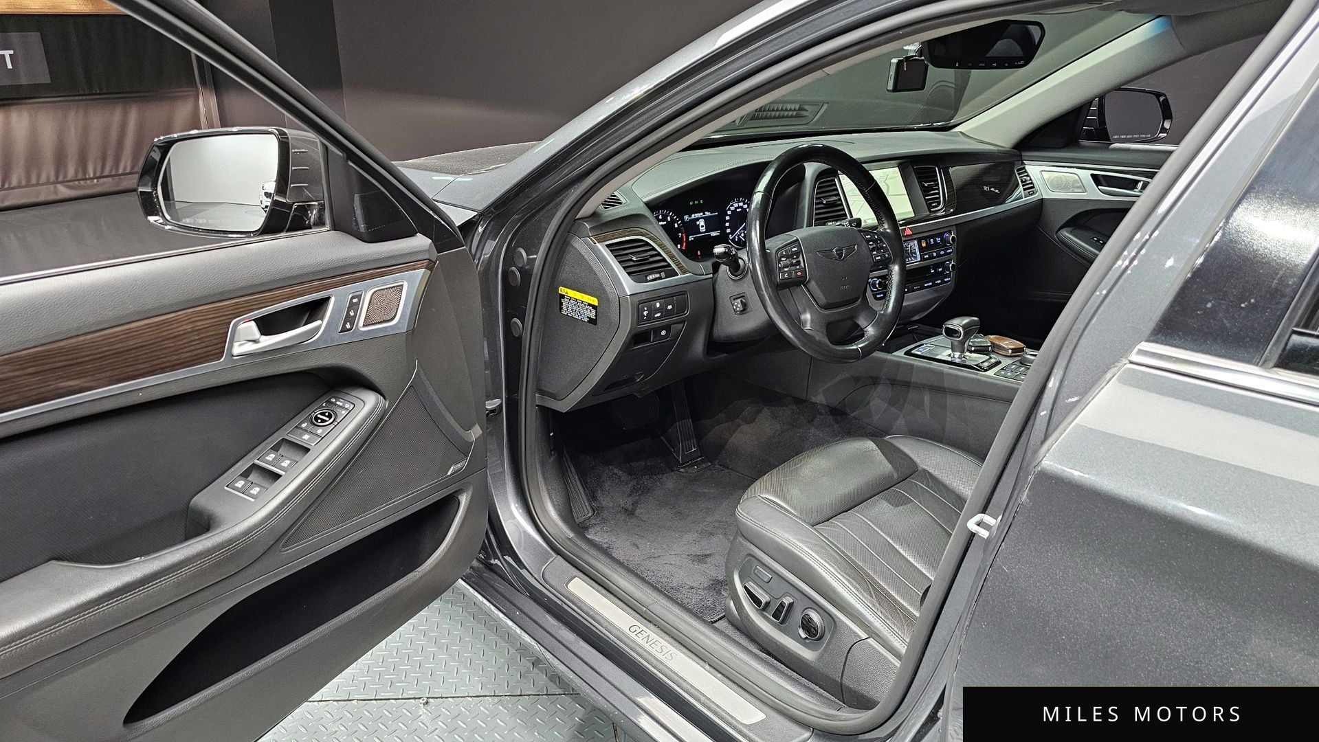 Genesis G80 2017 — миниатюра 11