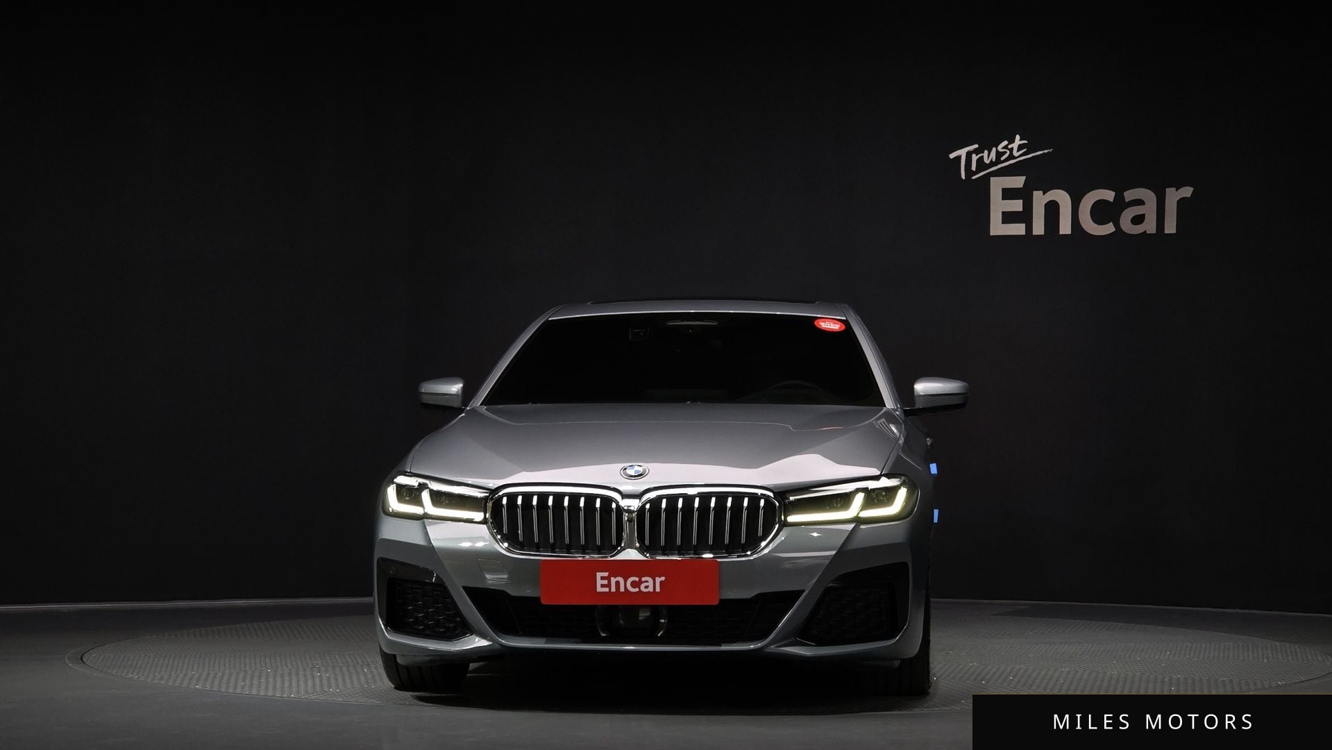 BMW 5 Series (G30) 2023 — миниатюра 3