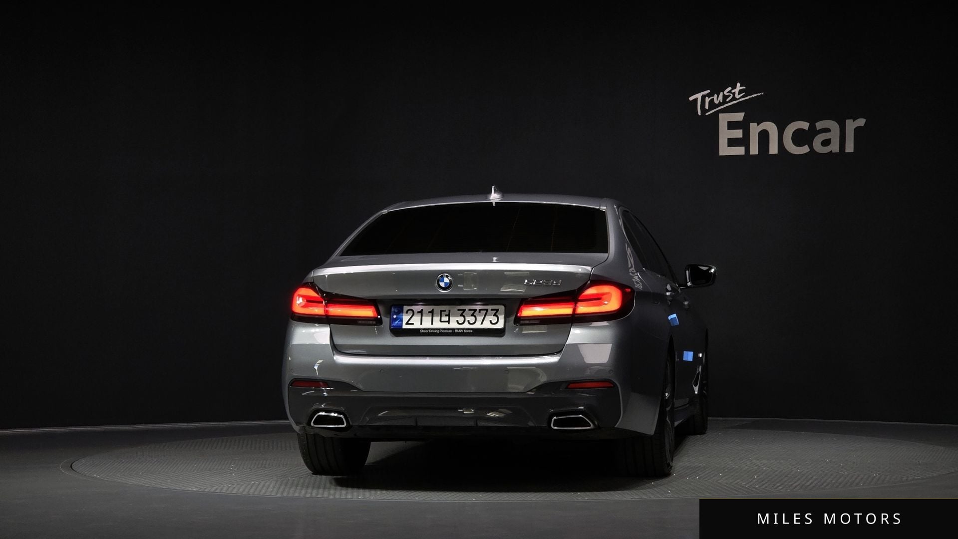 BMW 5 Series (G30) 2023 — миниатюра 4