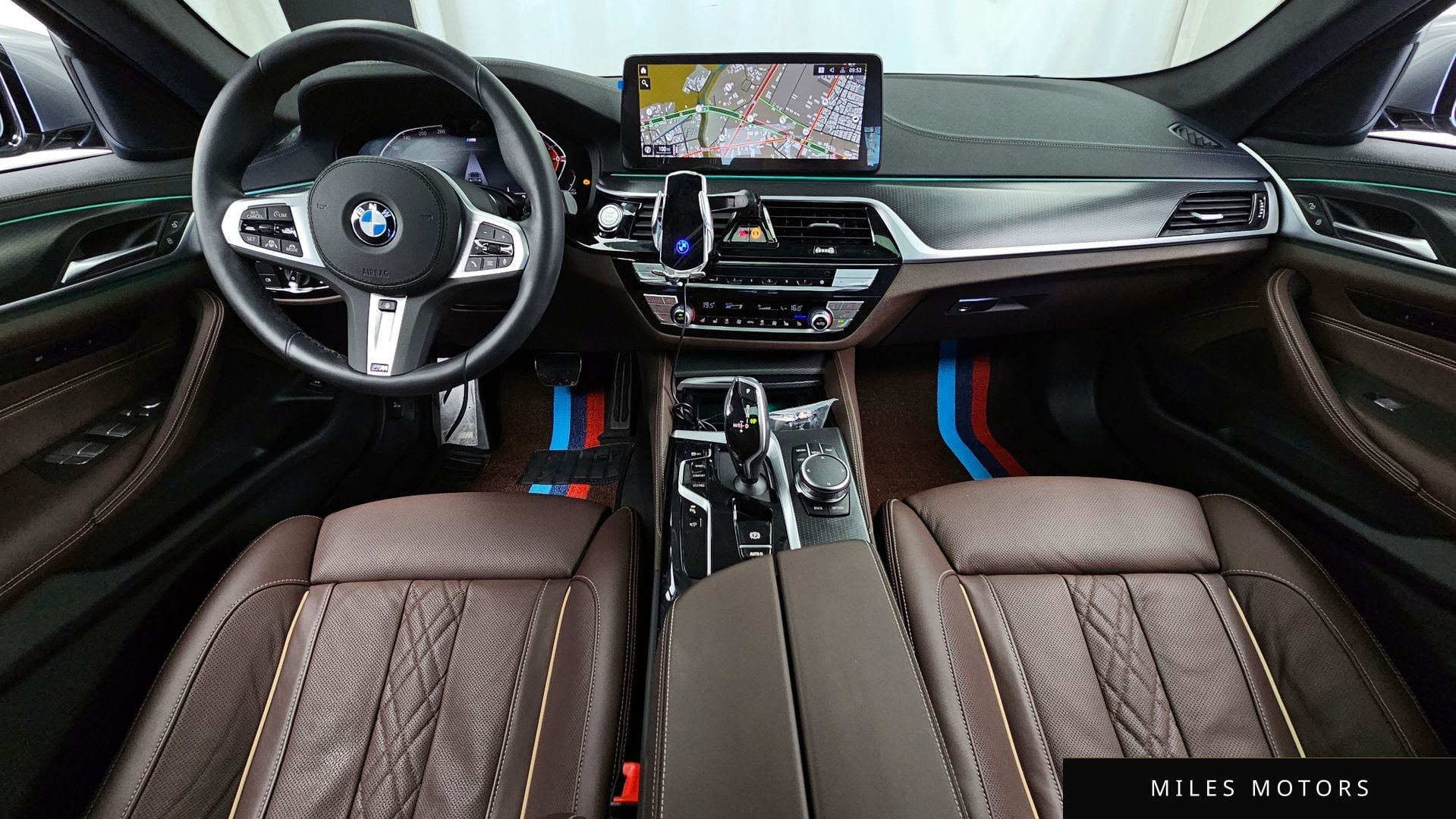 BMW 5 Series (G30) 2023 — миниатюра 7