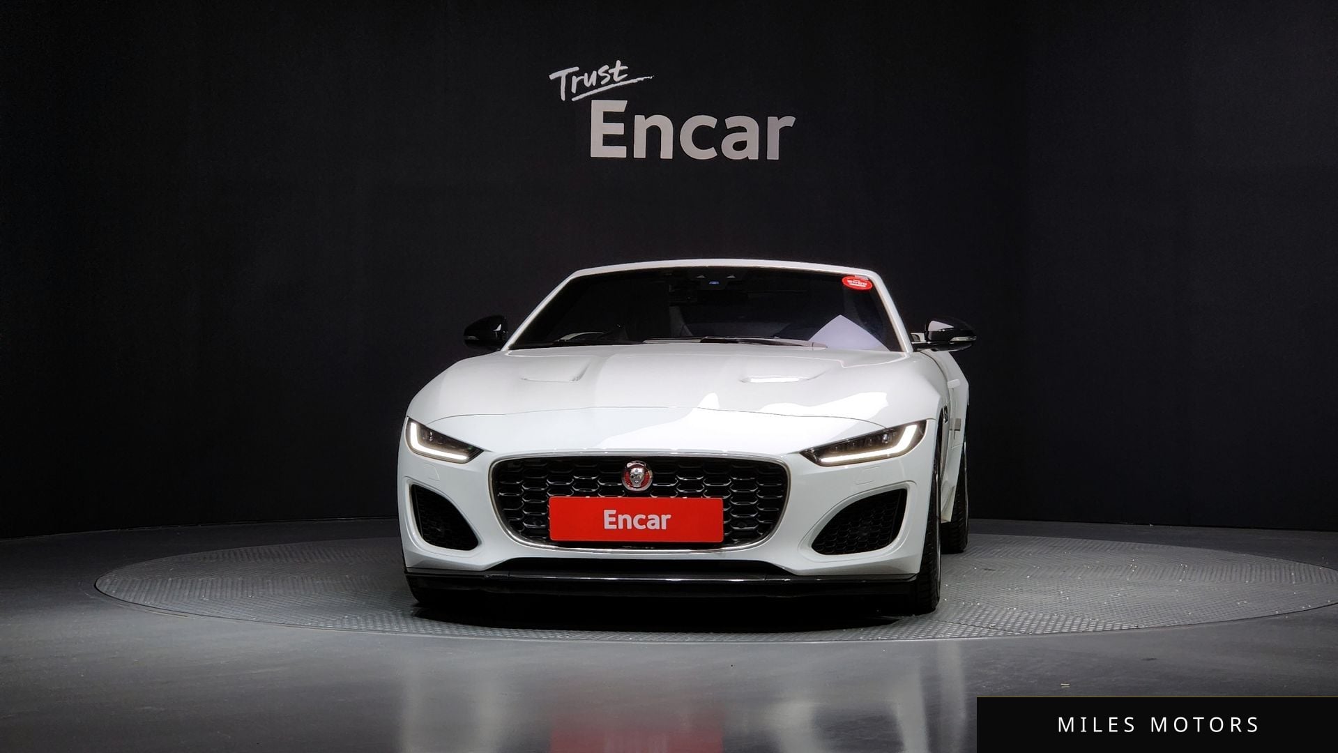 Jaguar F-TYPE 2021 — миниатюра 3