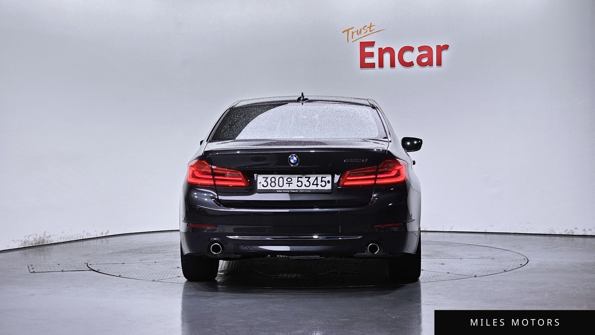 BMW 5 Series (G30) 2019 — миниатюра 4