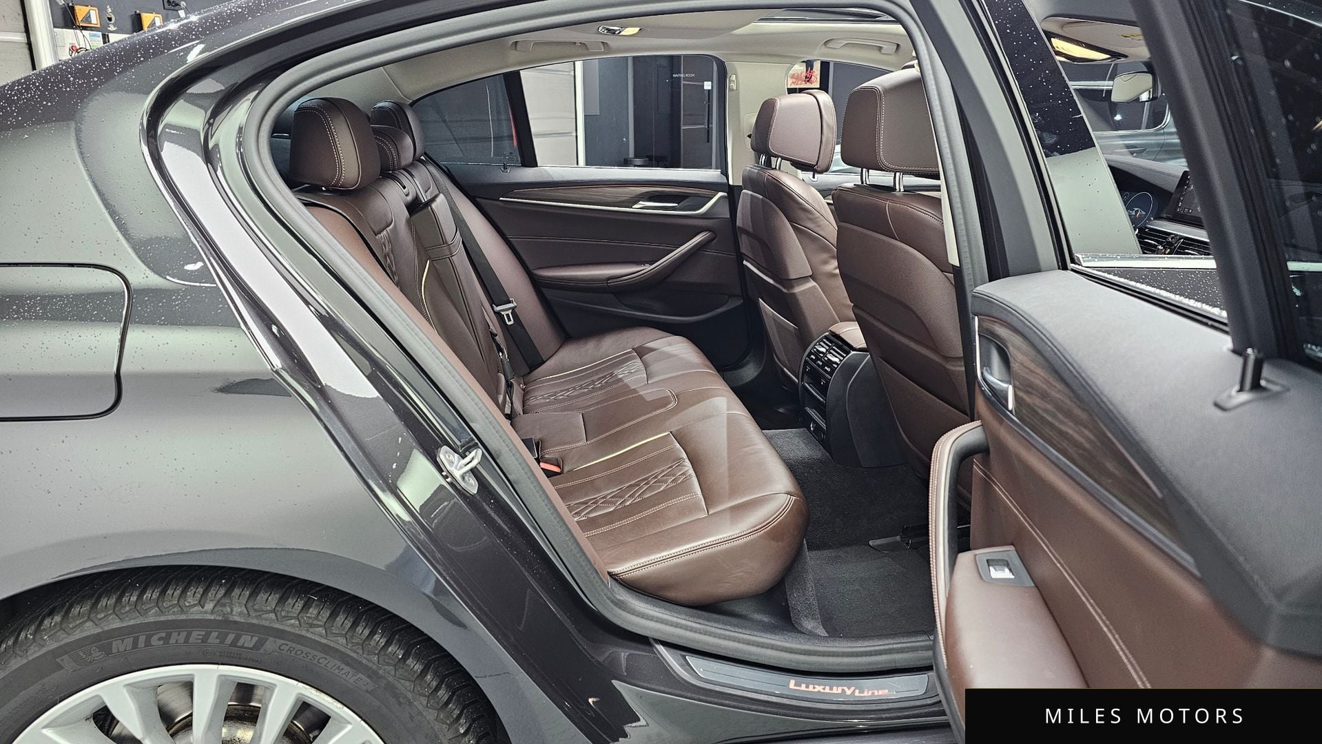 BMW 5 Series (G30) 2019 — миниатюра 12