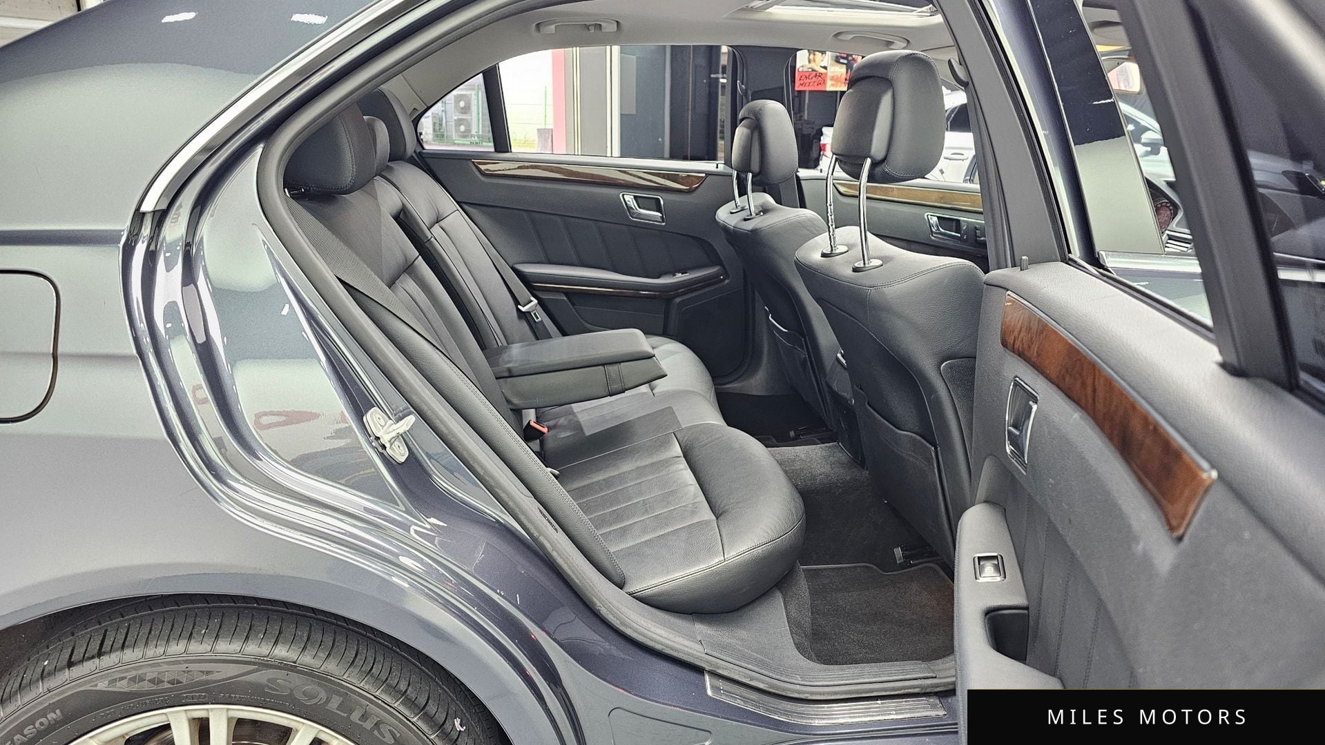 Mercedes-Benz E-Class W212 2010 — миниатюра 12