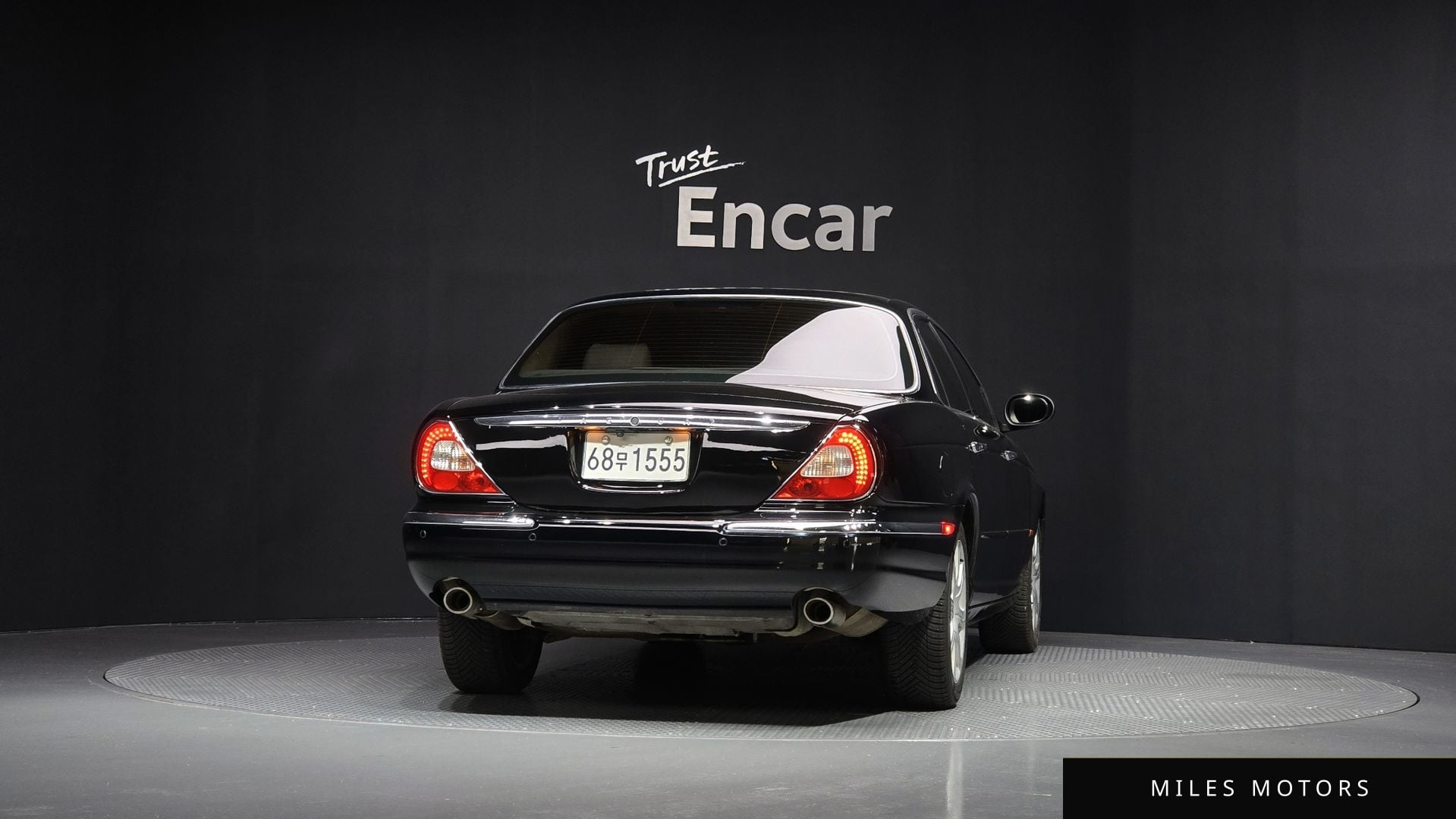Jaguar XJ-8 2004 — миниатюра 4