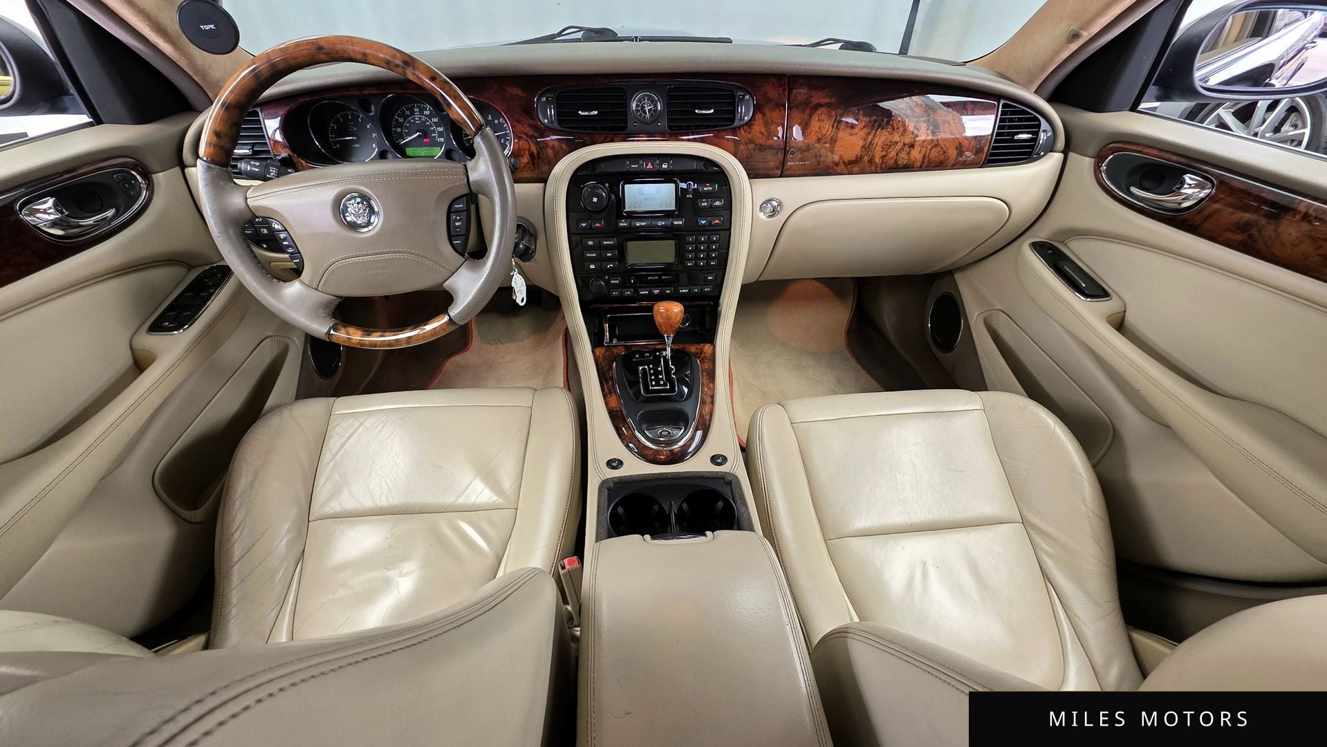 Jaguar XJ-8 2004 — миниатюра 7