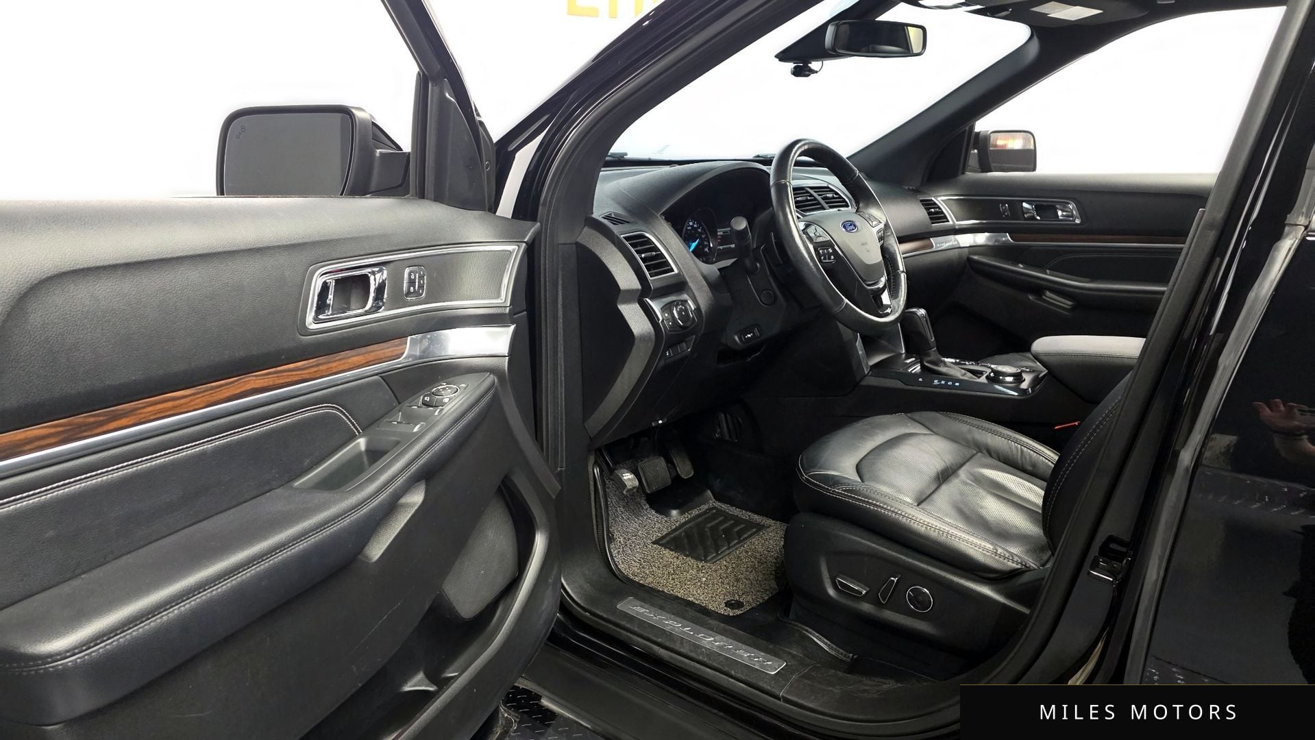 Ford Explorer 2017 — миниатюра 10