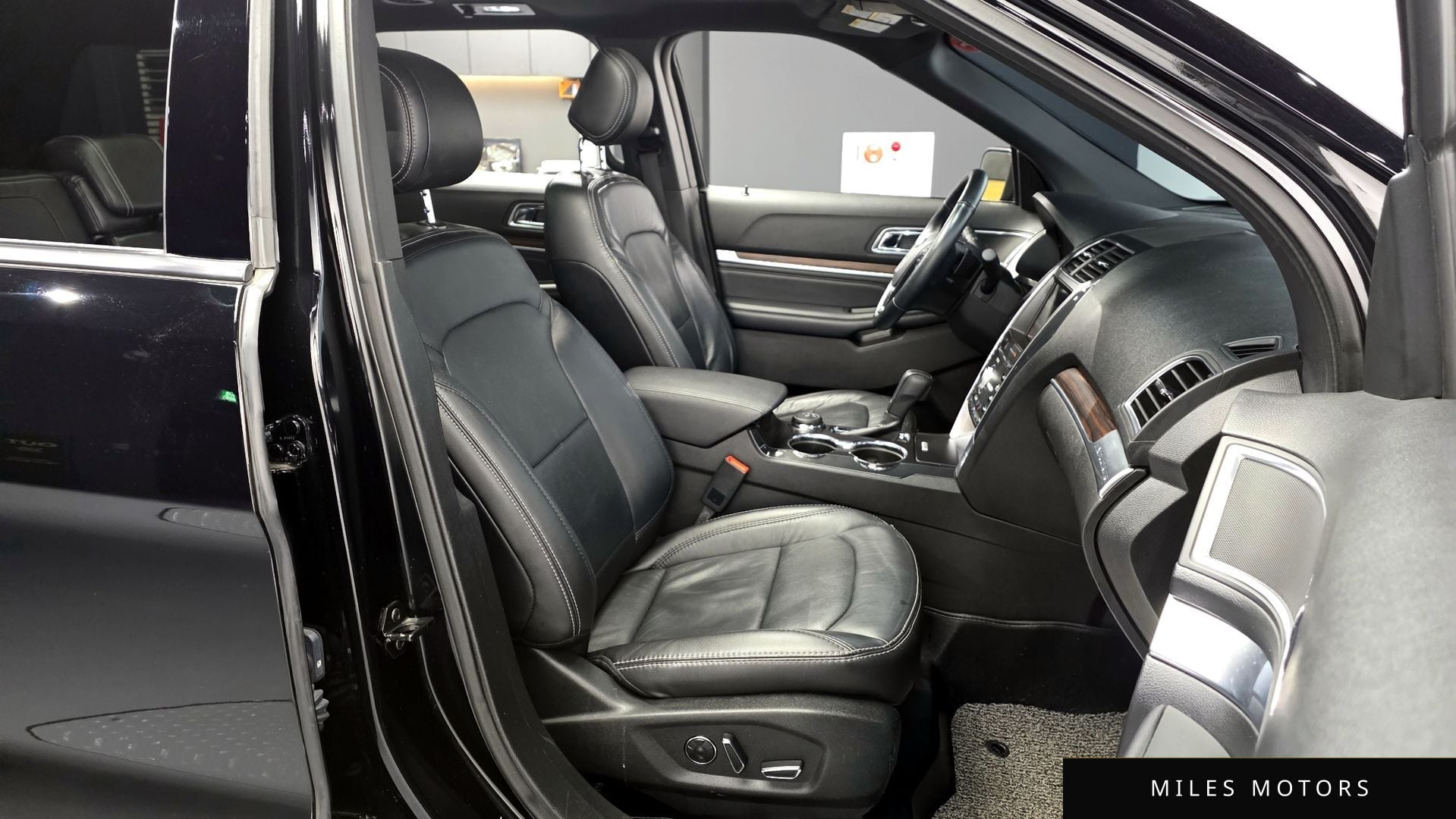 Ford Explorer 2017 — миниатюра 11