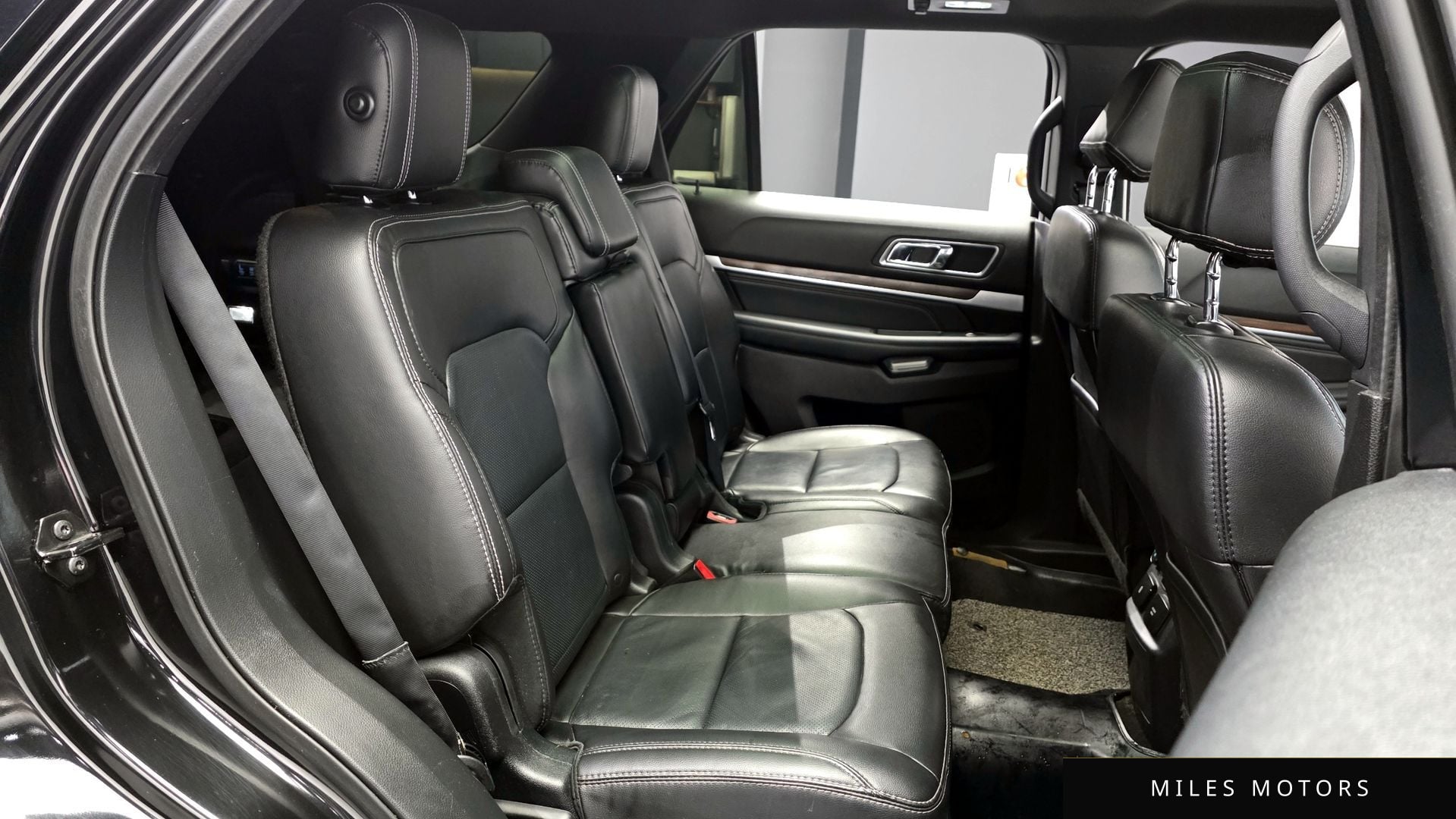 Ford Explorer 2017 — миниатюра 12