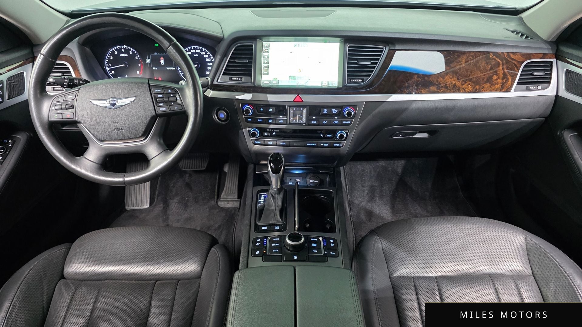 Hyundai Genesis 2014 — миниатюра 7