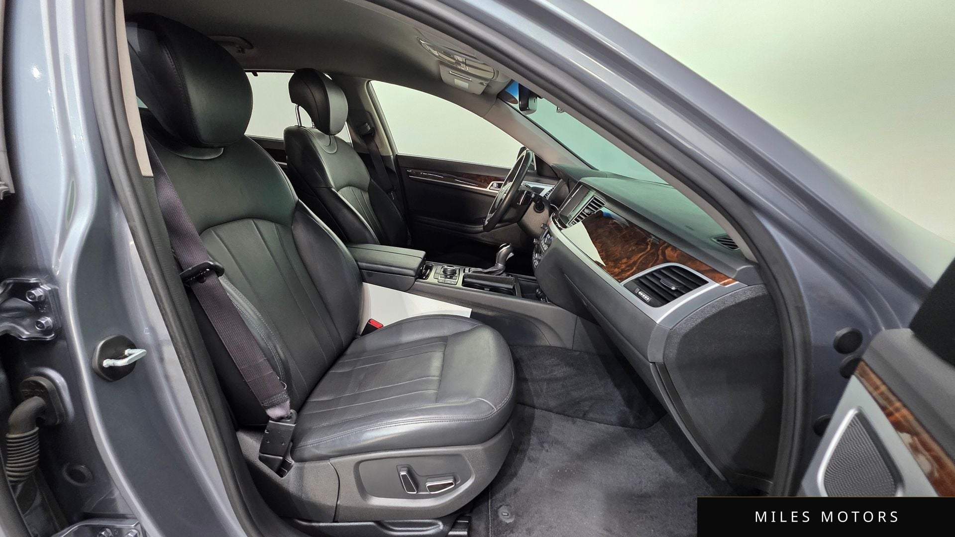 Hyundai Genesis 2014 — миниатюра 10