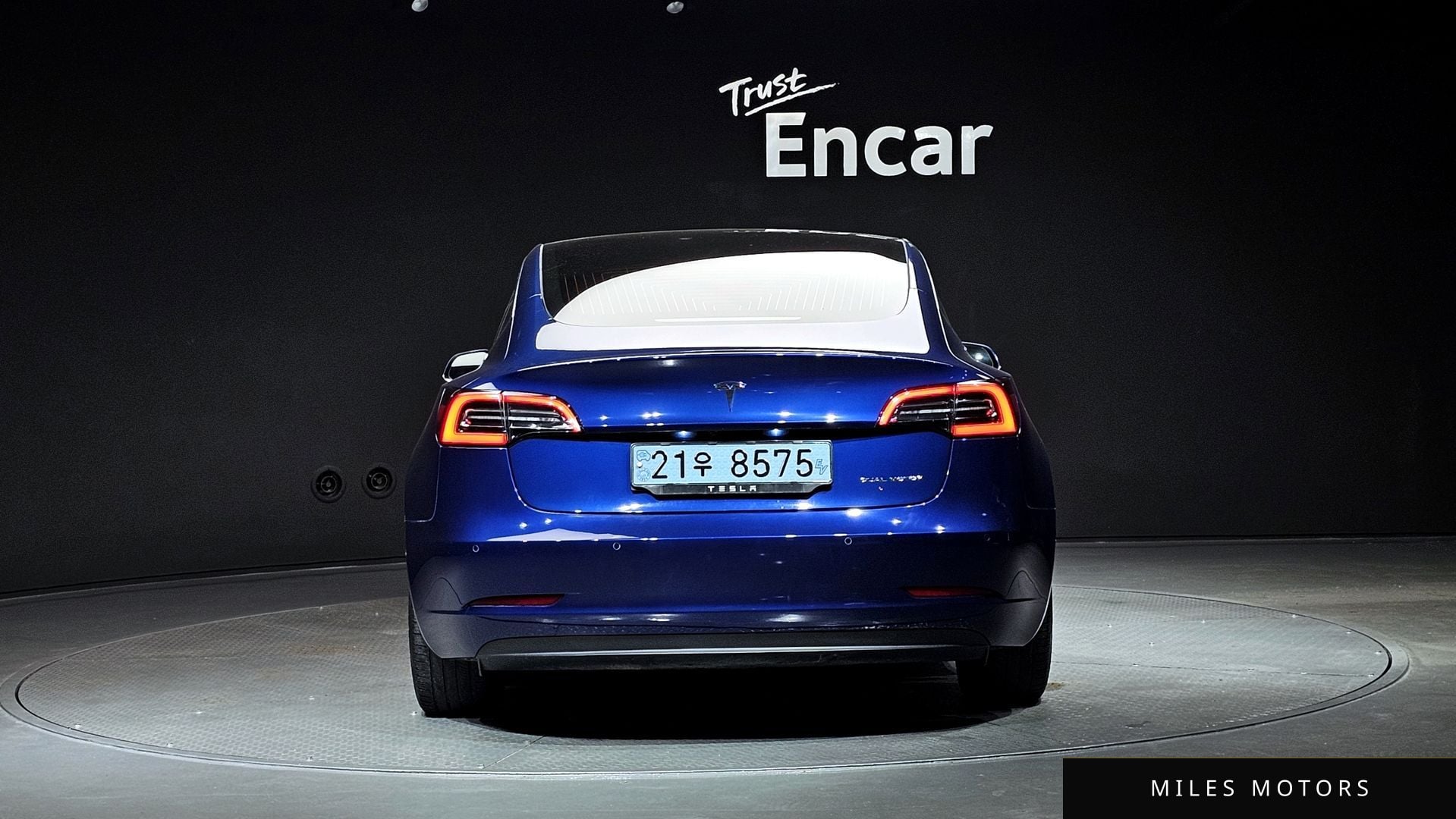 Tesla Model 3 2020 — миниатюра 4