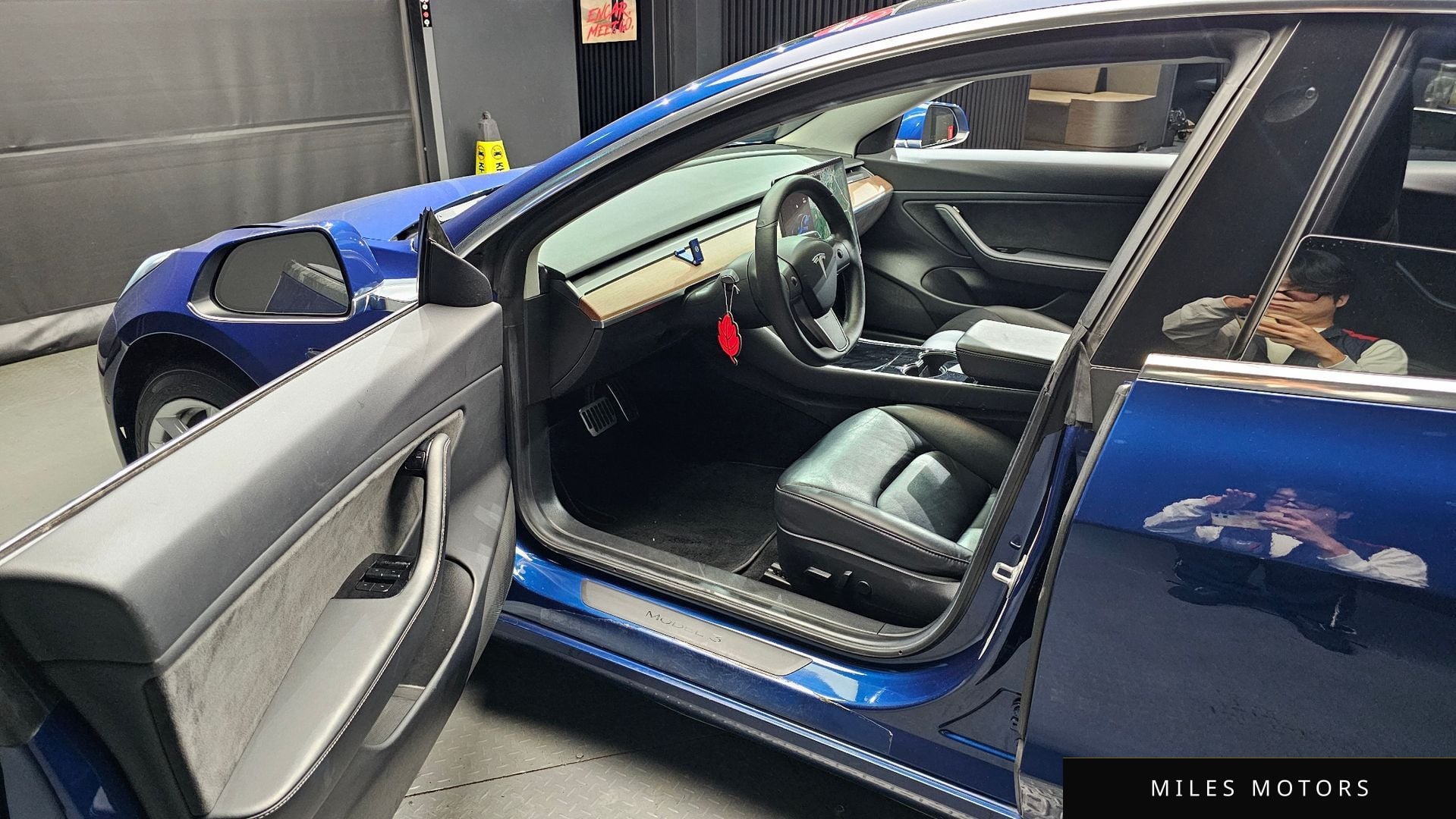 Tesla Model 3 2020 — миниатюра 11