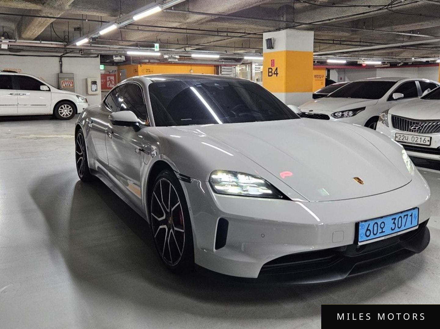 Porsche Taycan 2025 — миниатюра 3