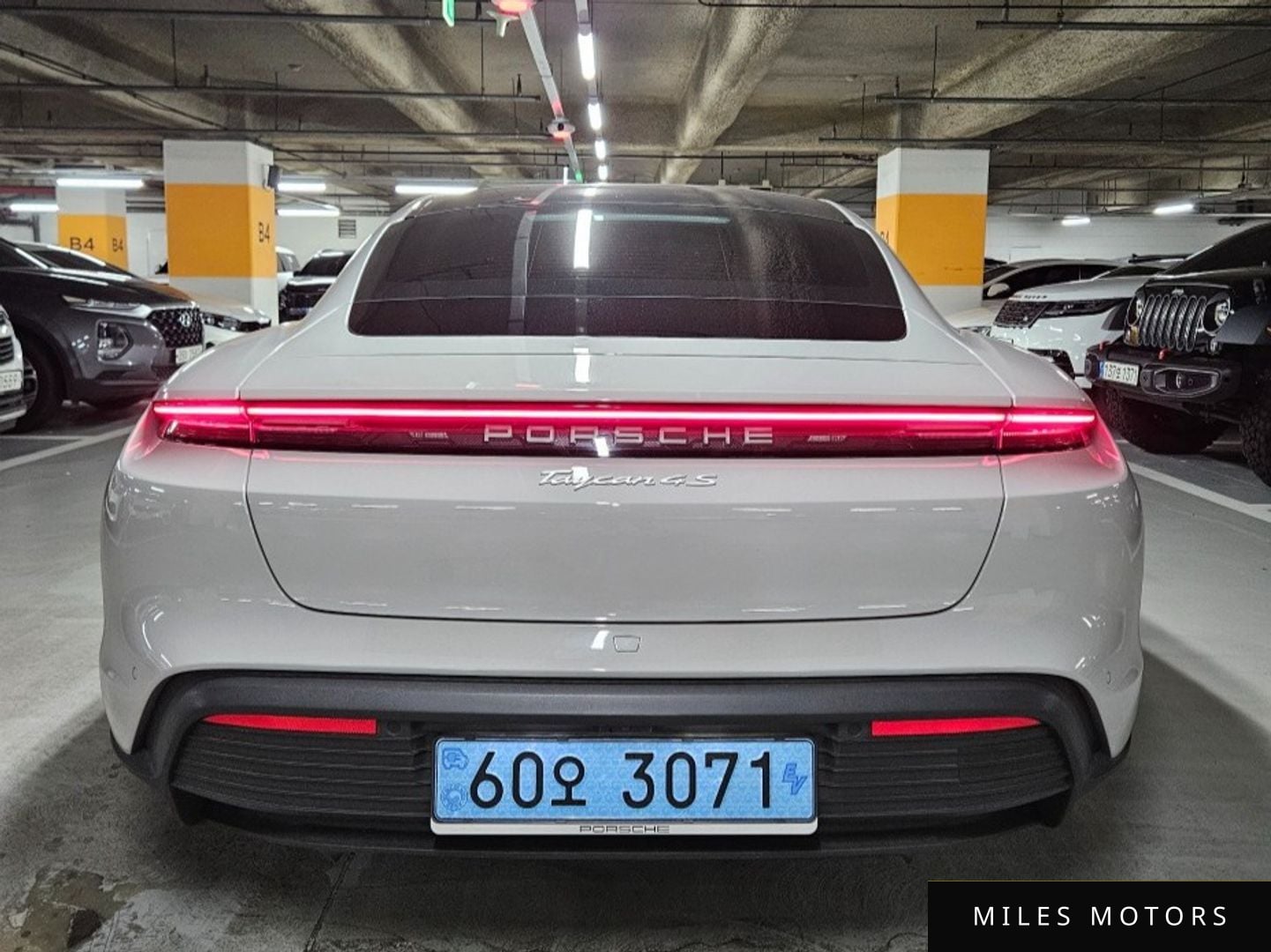 Porsche Taycan 2025 — миниатюра 5