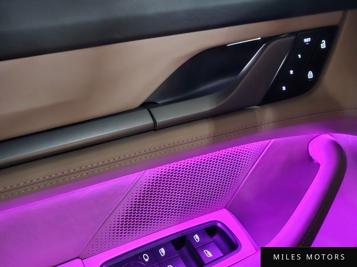 Porsche Taycan 2025 — миниатюра 11