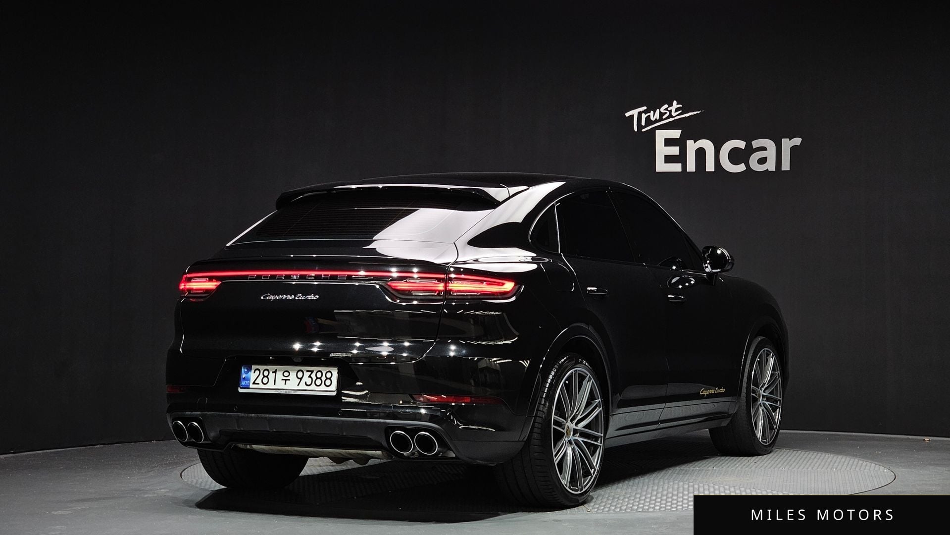 Porsche Cayenne 2023 — миниатюра 2