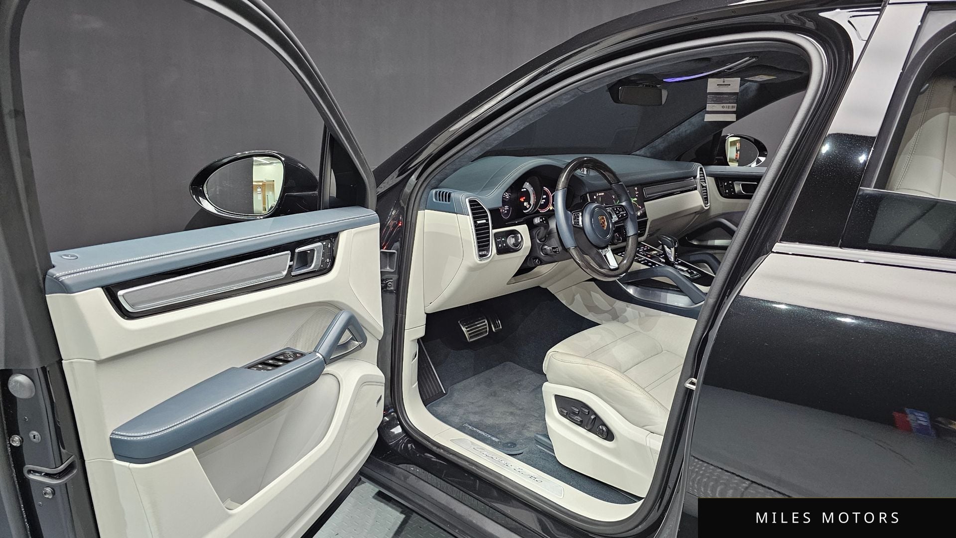 Porsche Cayenne 2023 — миниатюра 10