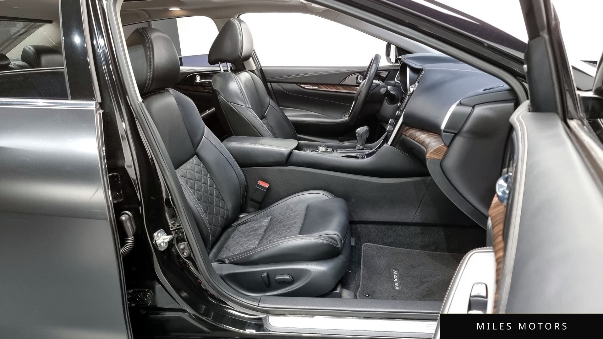 Nissan Maxima 2017 — миниатюра 11