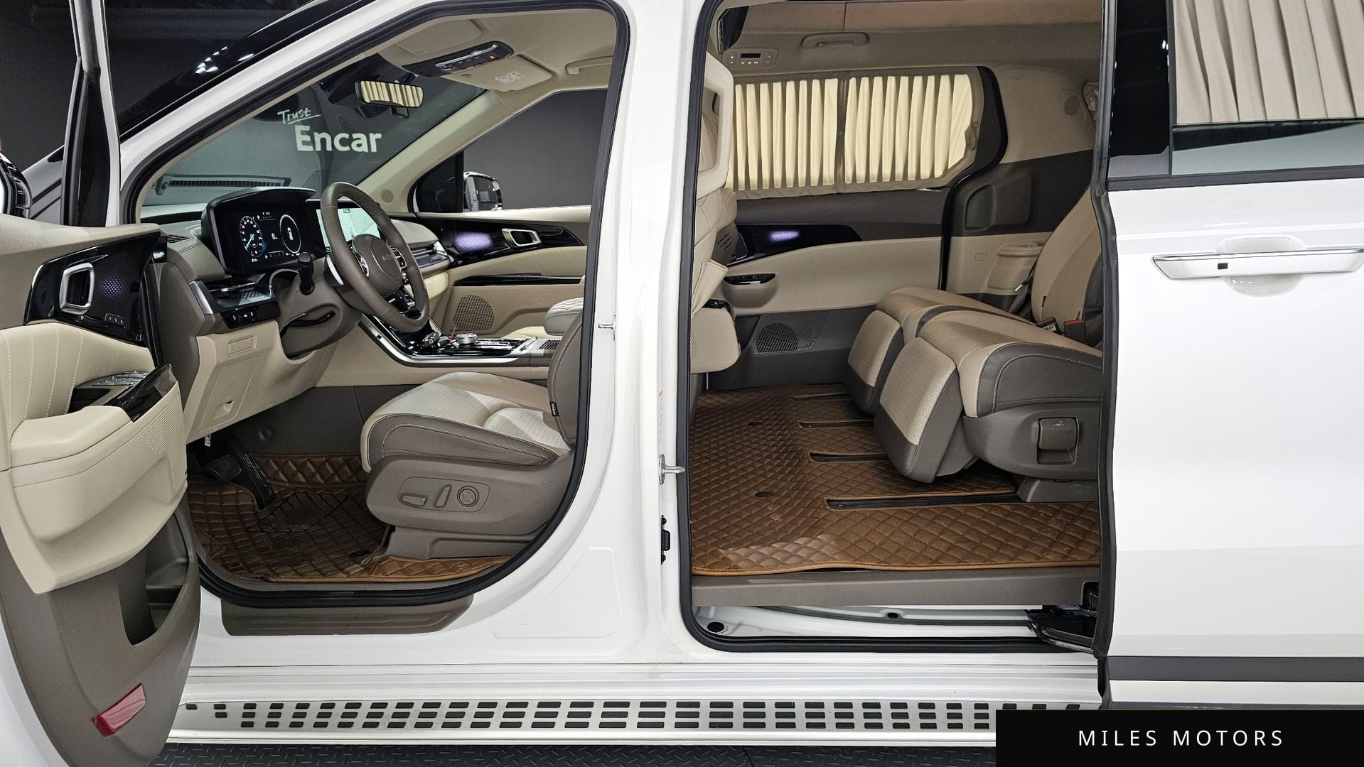 Kia Carnival 2023 — миниатюра 10