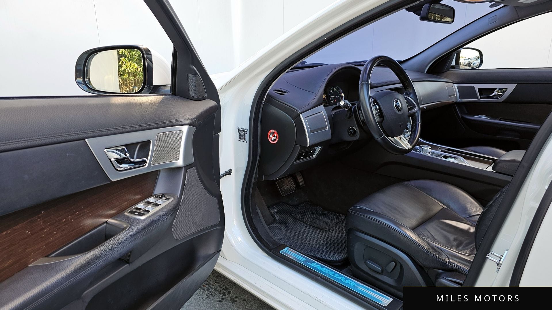 Jaguar New XF 2014 — миниатюра 11