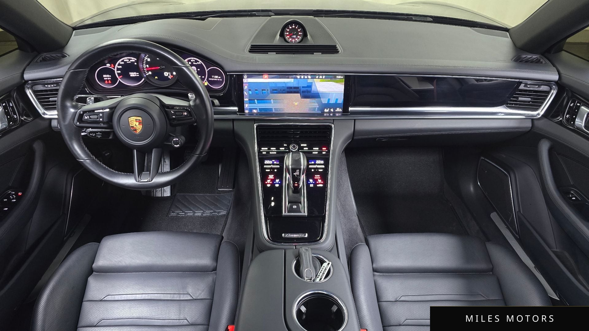Porsche Panamera 2021 — миниатюра 7