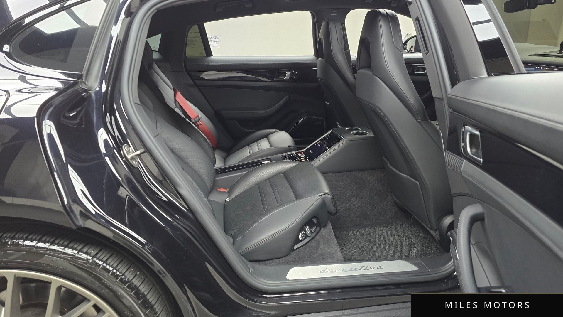 Porsche Panamera 2021 — миниатюра 12