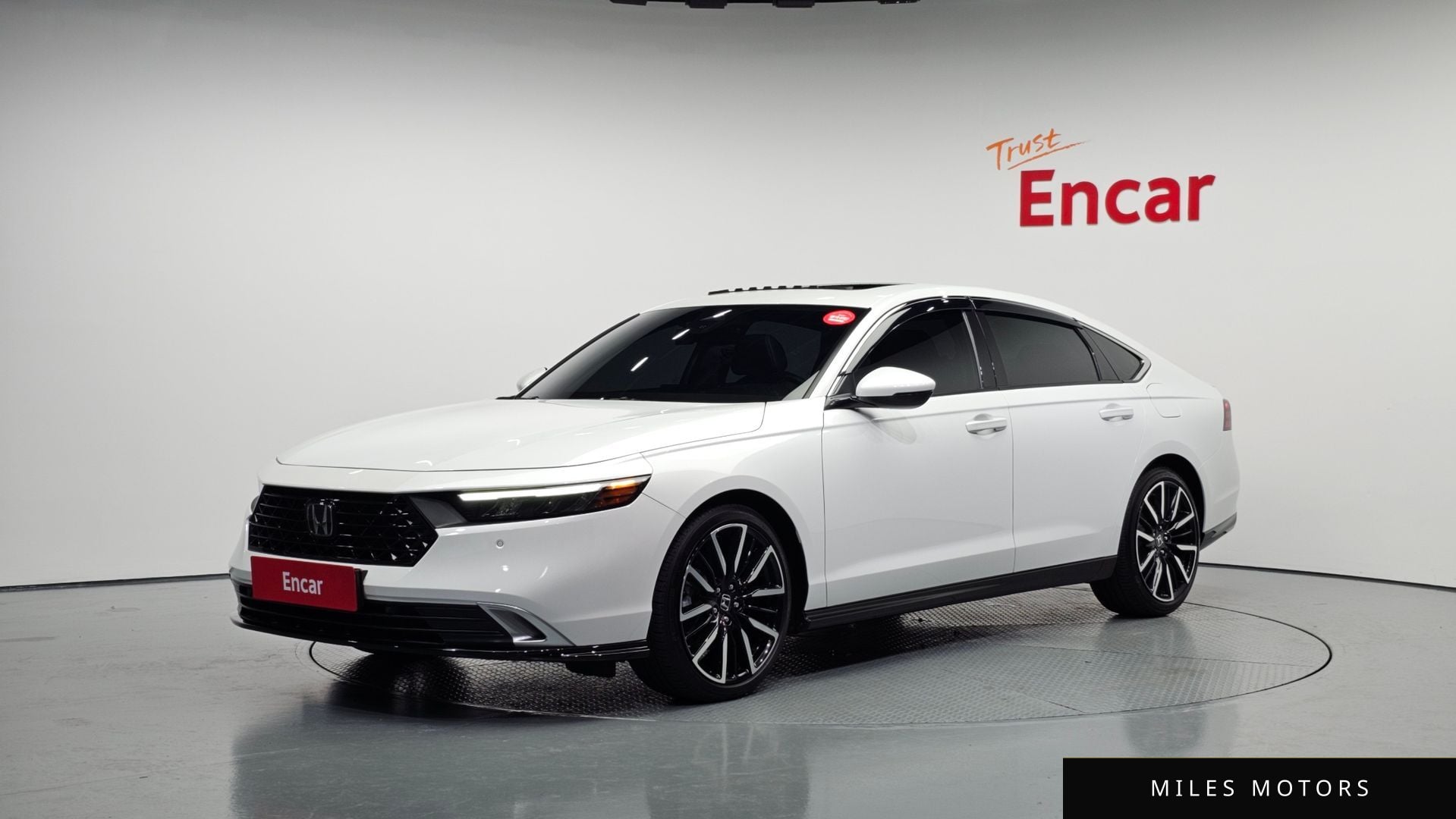 Honda Accord 2024 — фото 1 из 12