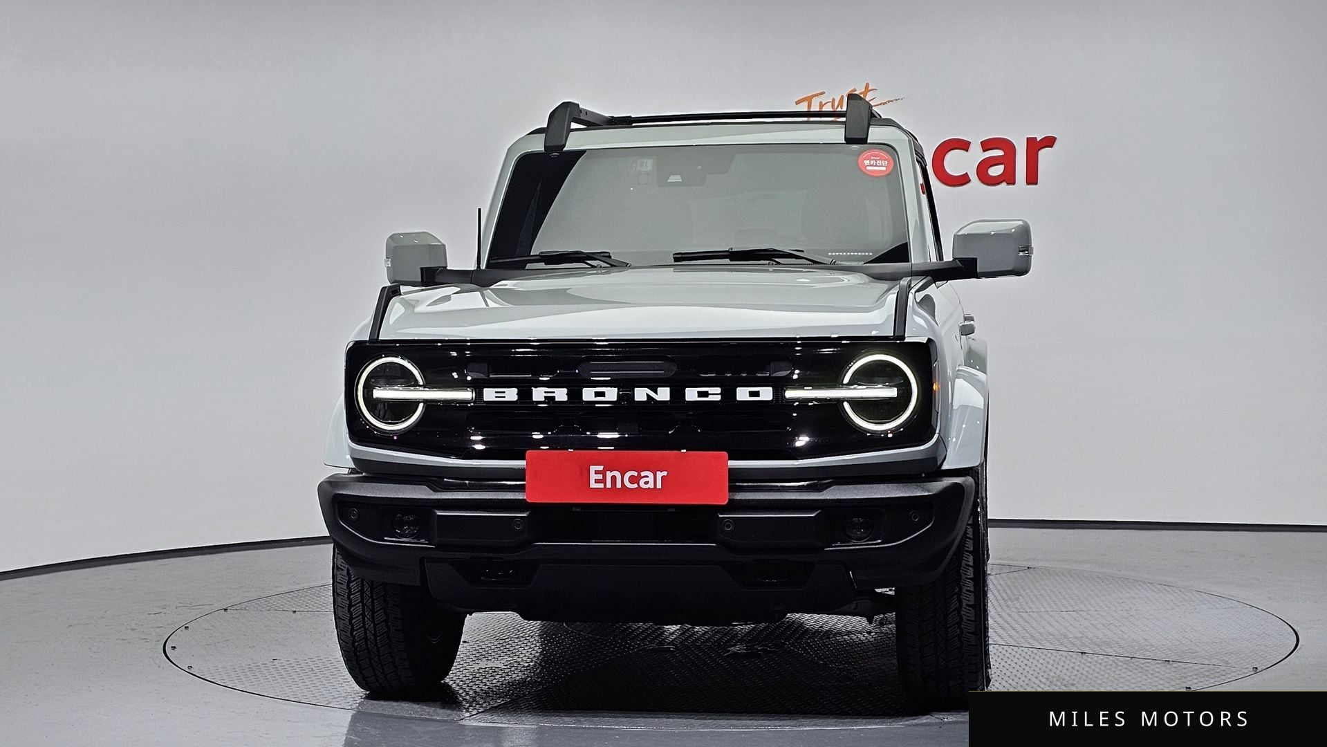 Ford Bronco 2023 — миниатюра 3