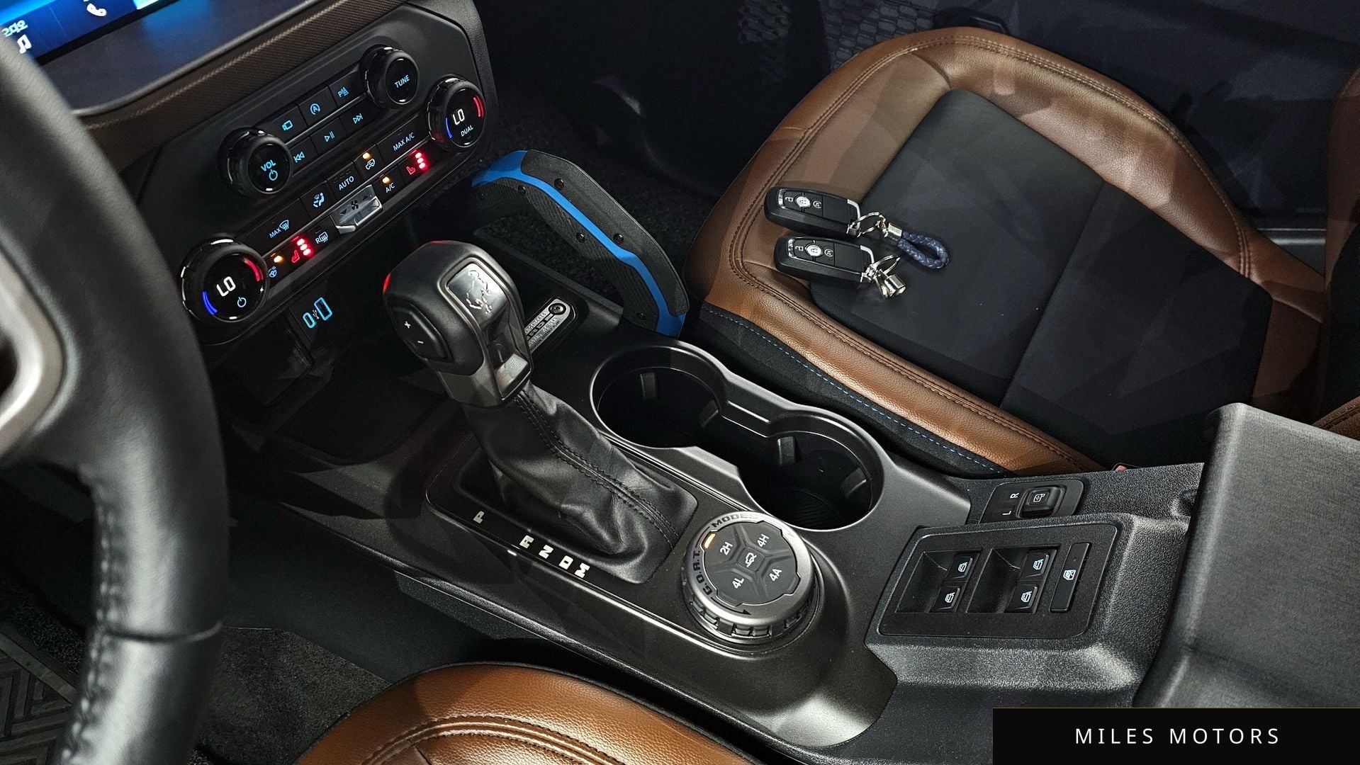 Ford Bronco 2023 — миниатюра 9