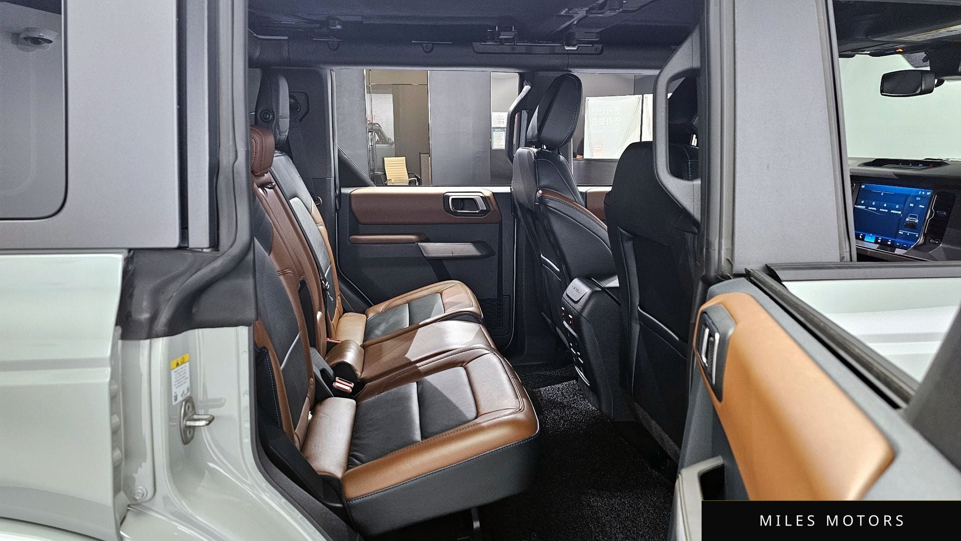 Ford Bronco 2023 — миниатюра 12