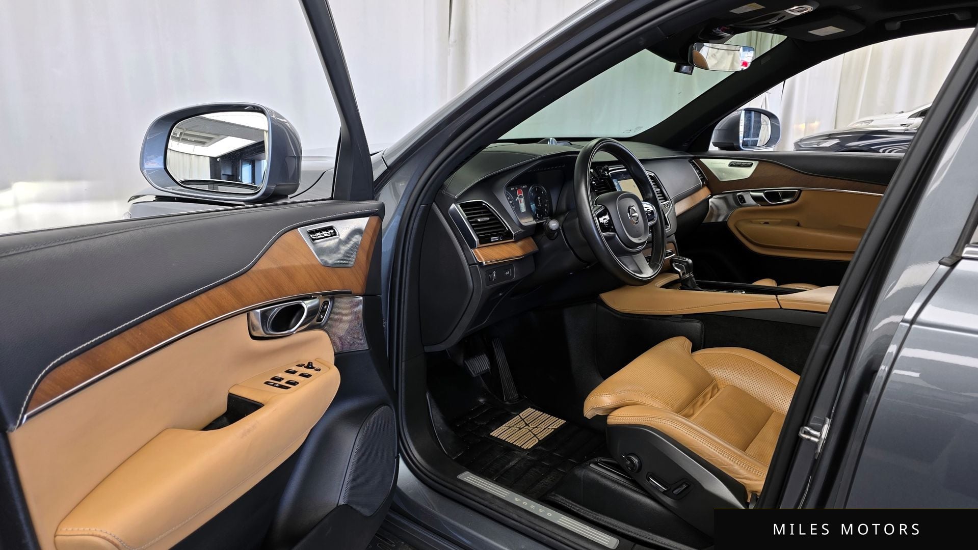 Volvo XC90 2018 — миниатюра 10