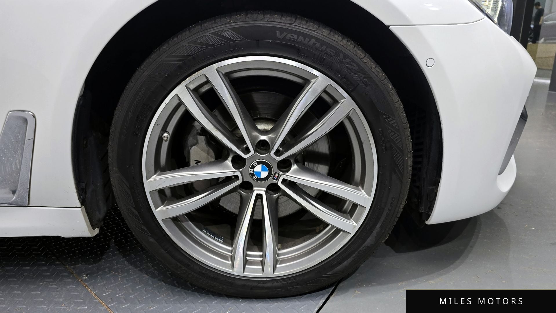 BMW 7 Series (G11) 2017 — миниатюра 5
