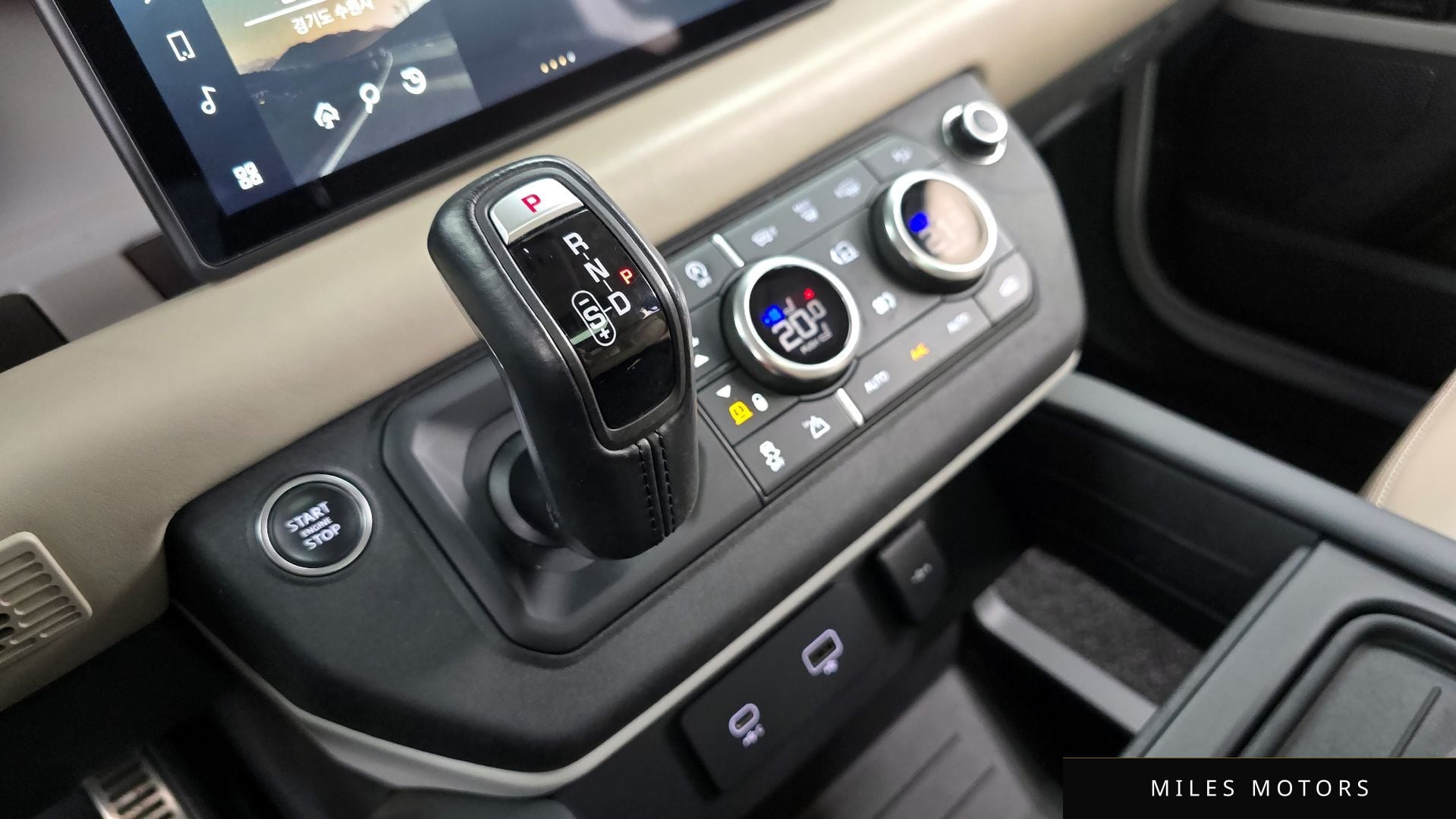 Land Rover Defender 2022 — миниатюра 9