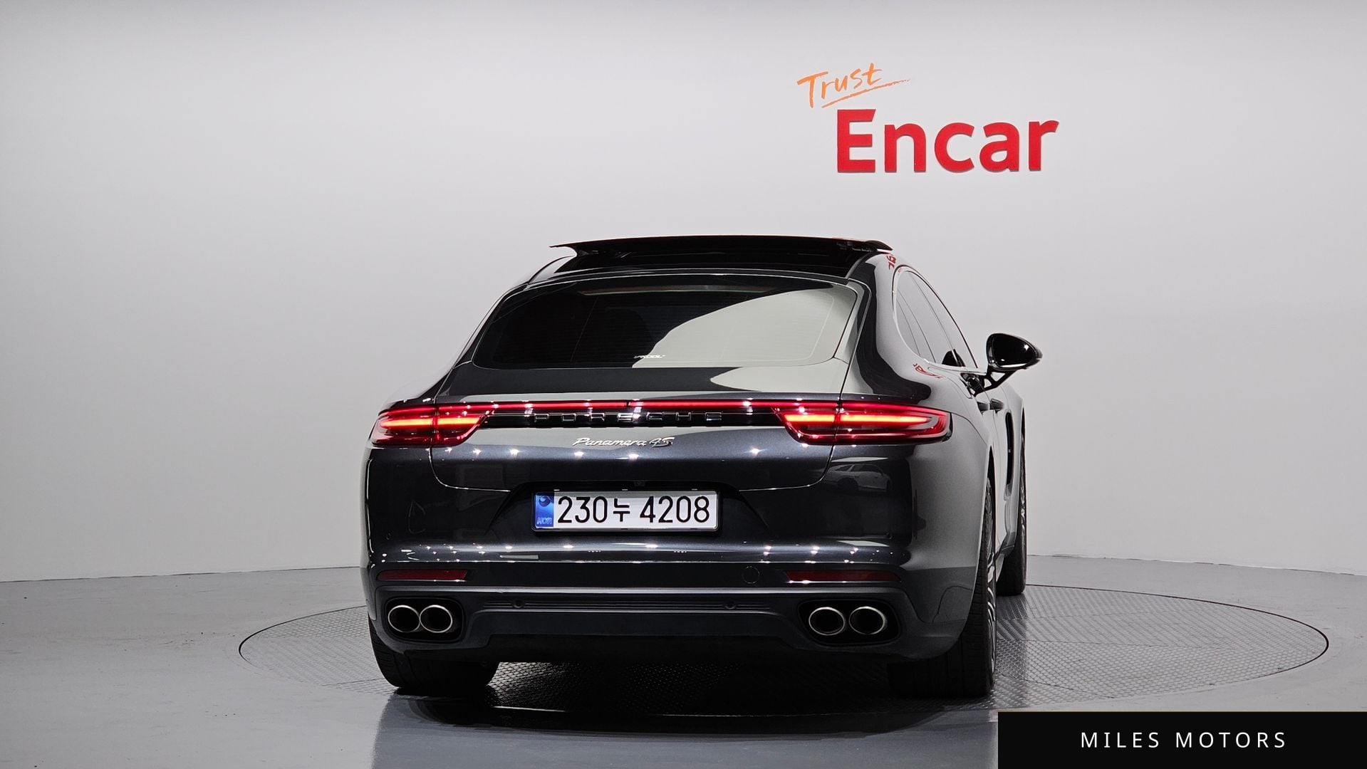 Porsche Panamera 2018 — миниатюра 4