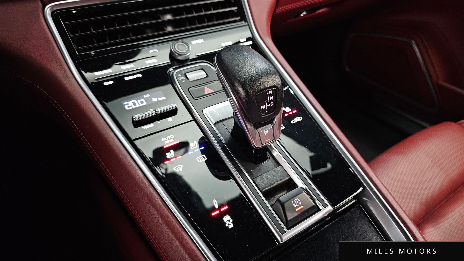 Porsche Panamera 2018 — миниатюра 9