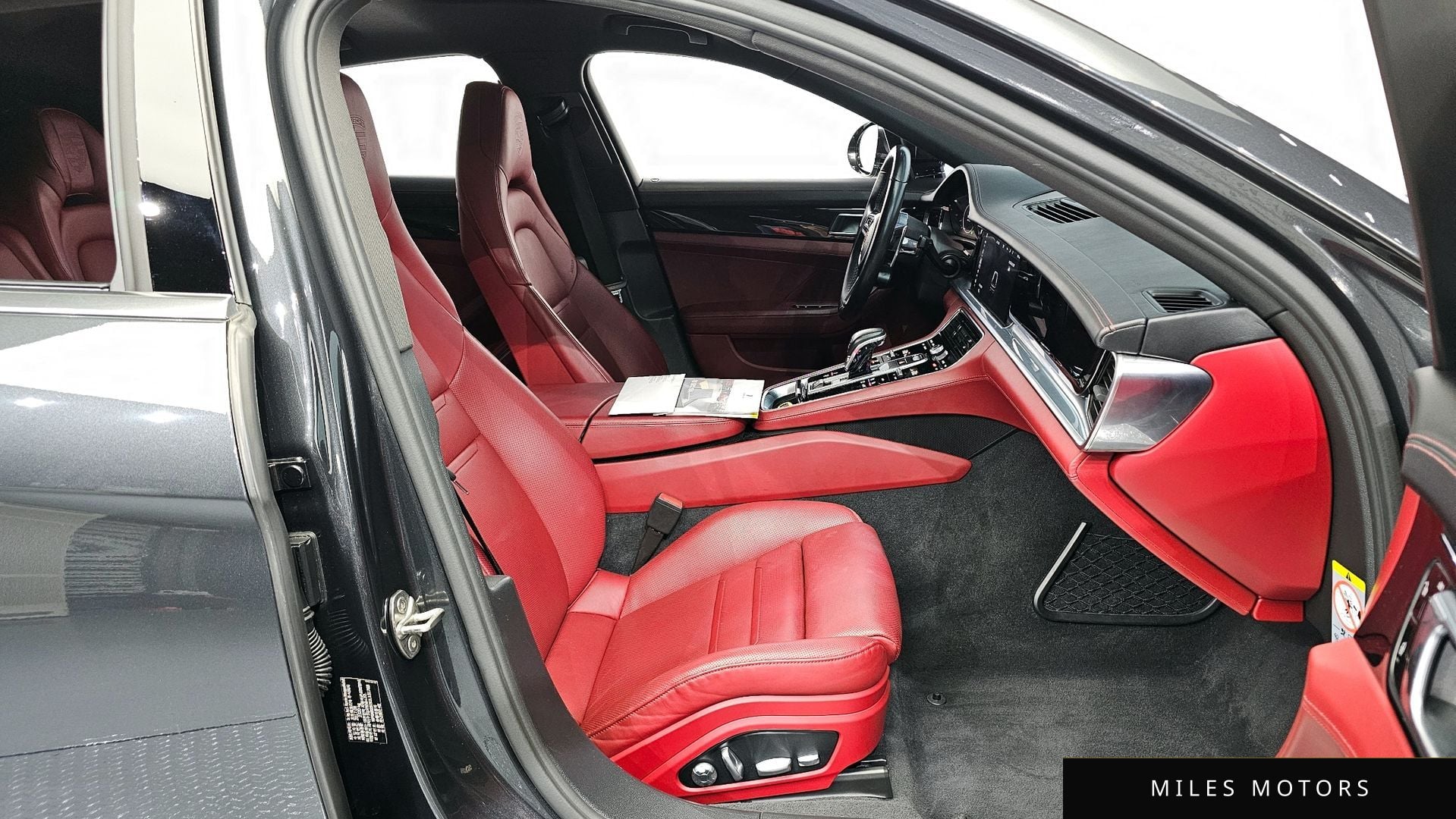 Porsche Panamera 2018 — миниатюра 10