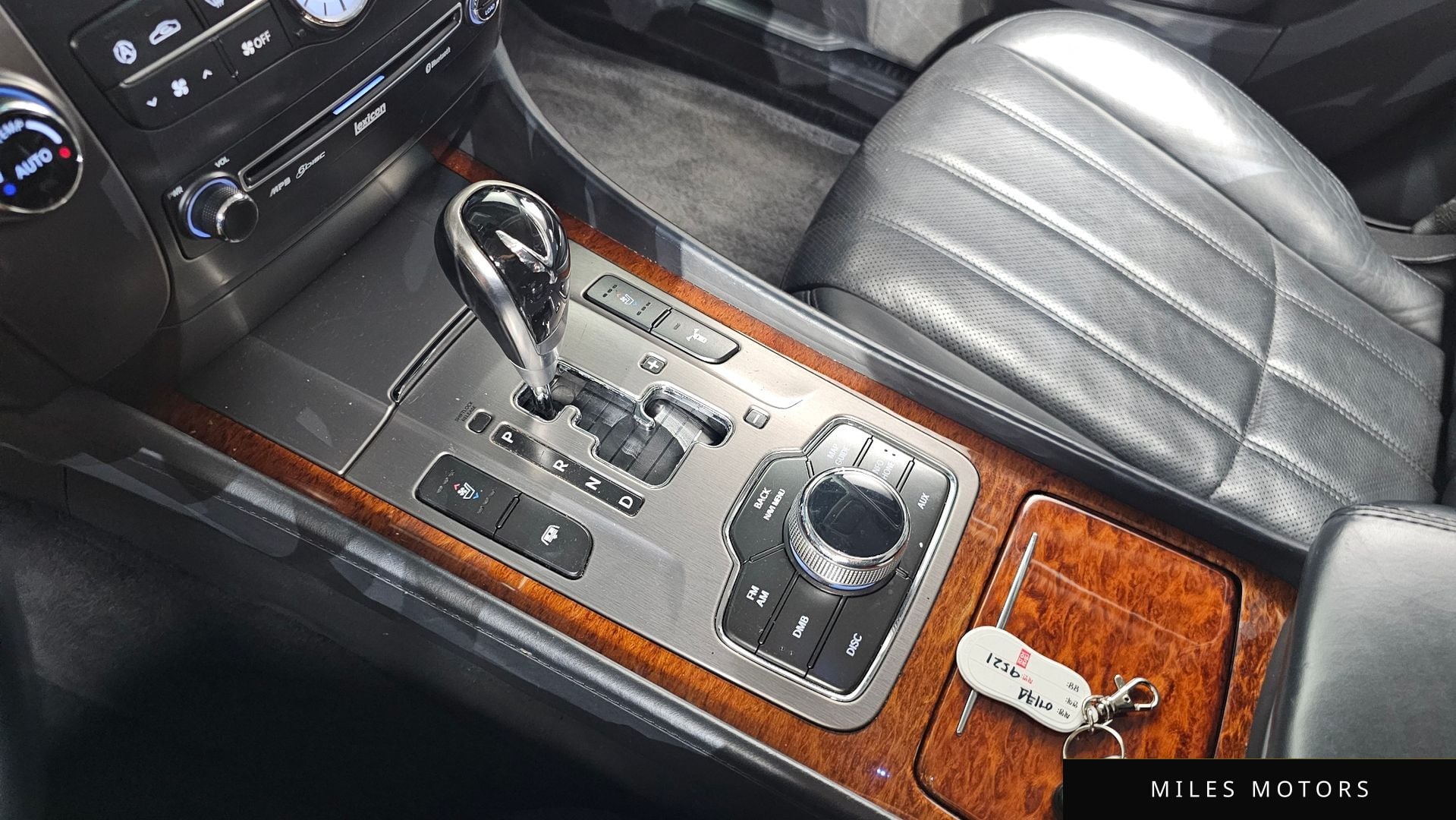 Hyundai Equus 2011 — миниатюра 9
